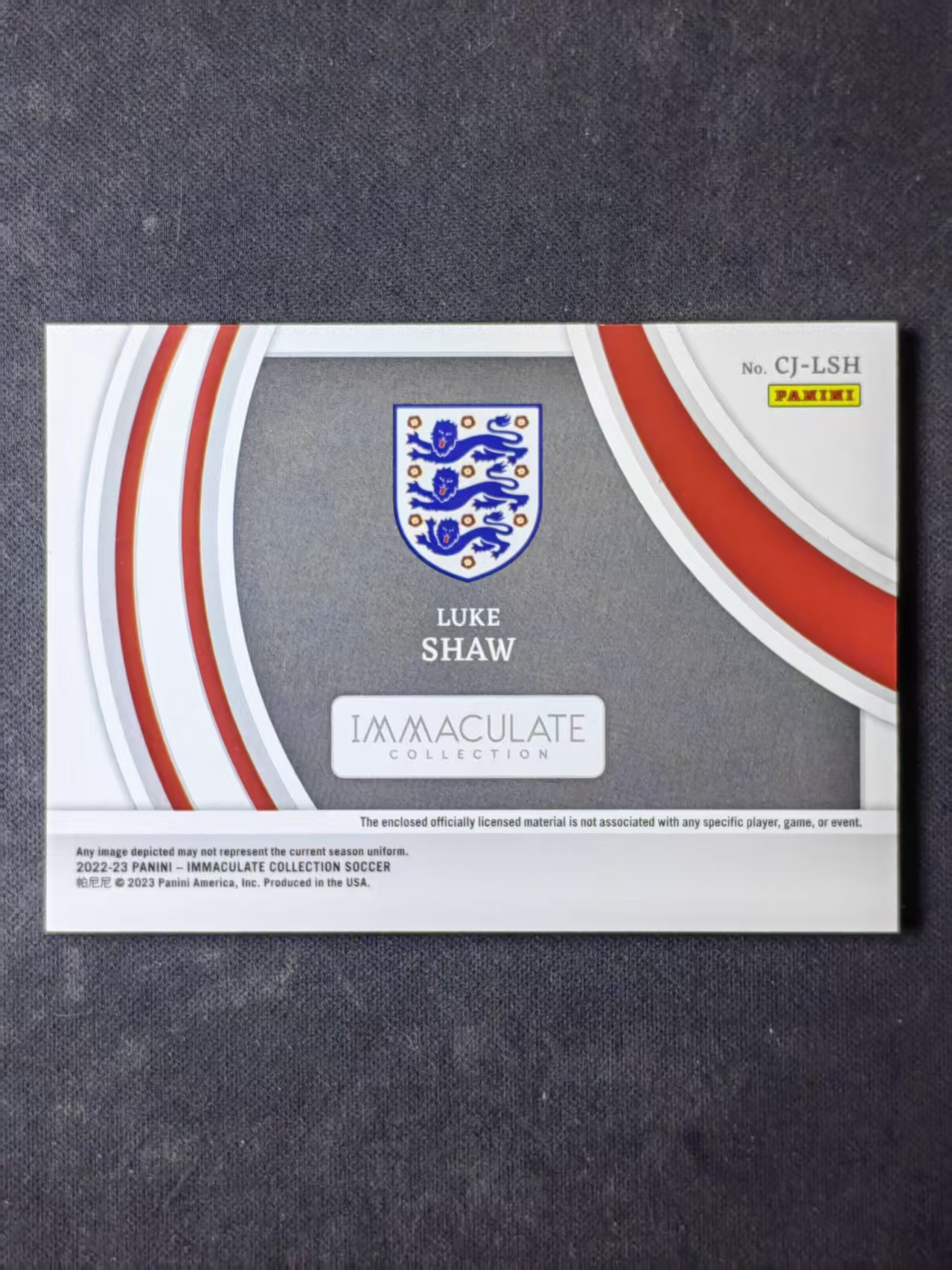 2022-23 Panini Immaculate Luke Shaw 【林林拍卖tiffany】imm系列 国家队 英格兰 卢克肖 28/49编 银平行 沙盒 球衣实物物料