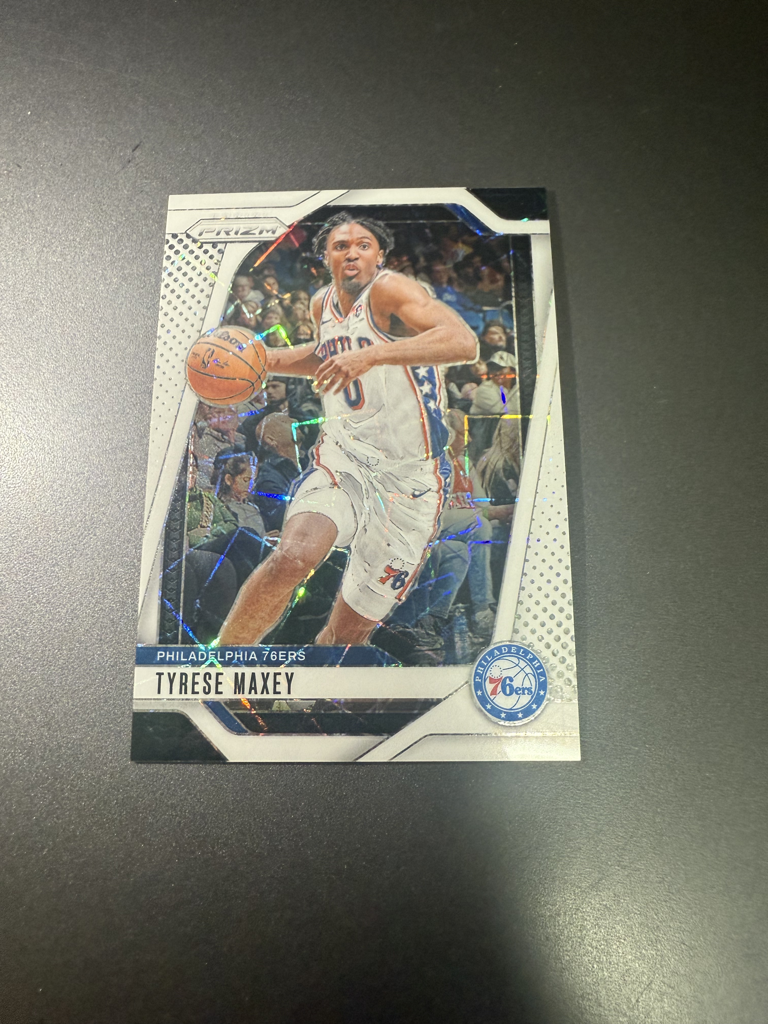 2024-25 Panini Prizm Tyrese Maxey 马克西 白镭射折 275编 T