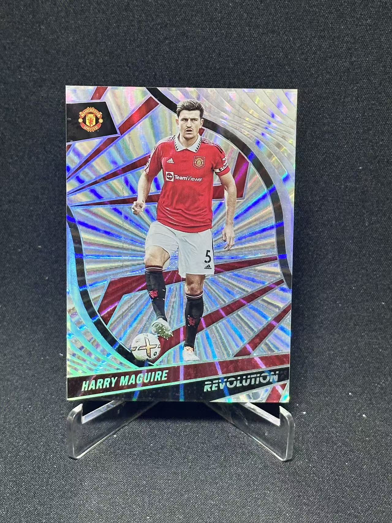 2022-23 Panini Revolution Harry Maguire 【哆哆卡社】哈里·马圭尔 50编 太阳burst限量特卡 曼联 英超 革命系列 受潮瑕疵卡 卡品如图