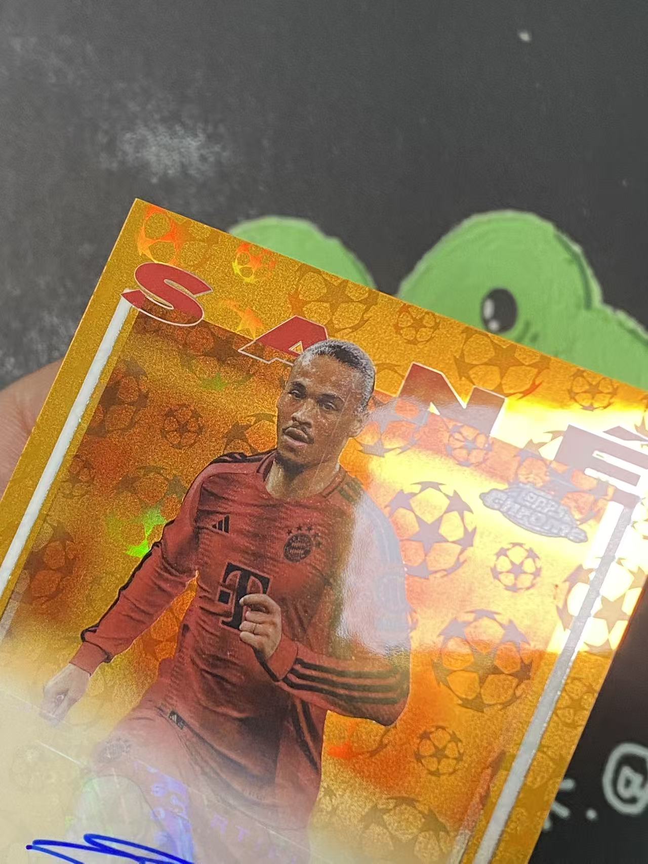 2025 Topps Chrome Leroy Sane 欧冠 拜仁慕尼黑 萨内 25编 签字 德国 微瑕如图【ZYP代拍】暴暴