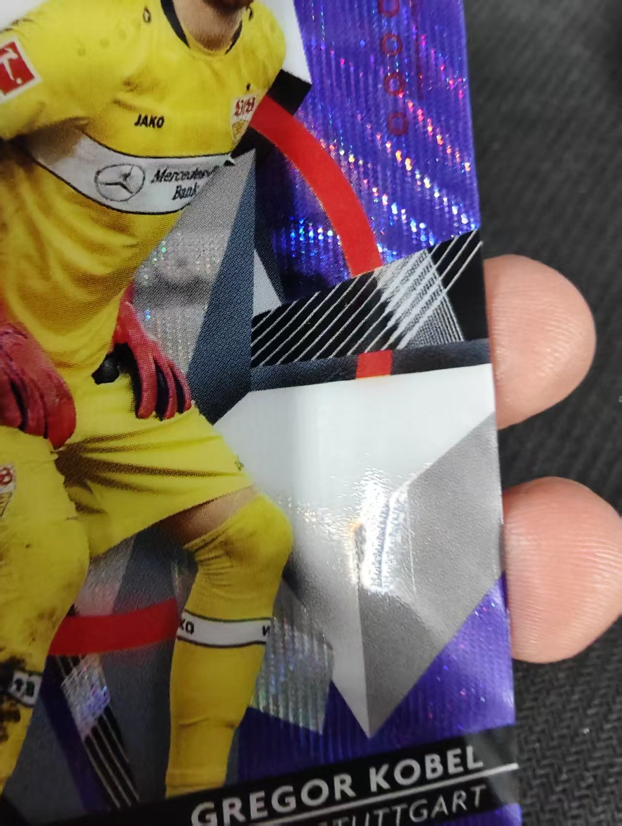 【可合并,不累计】2021 Topps Finest Gregor Kobel 德甲 斯图加特 科贝尔 紫波纹 250编 瑕疵如图