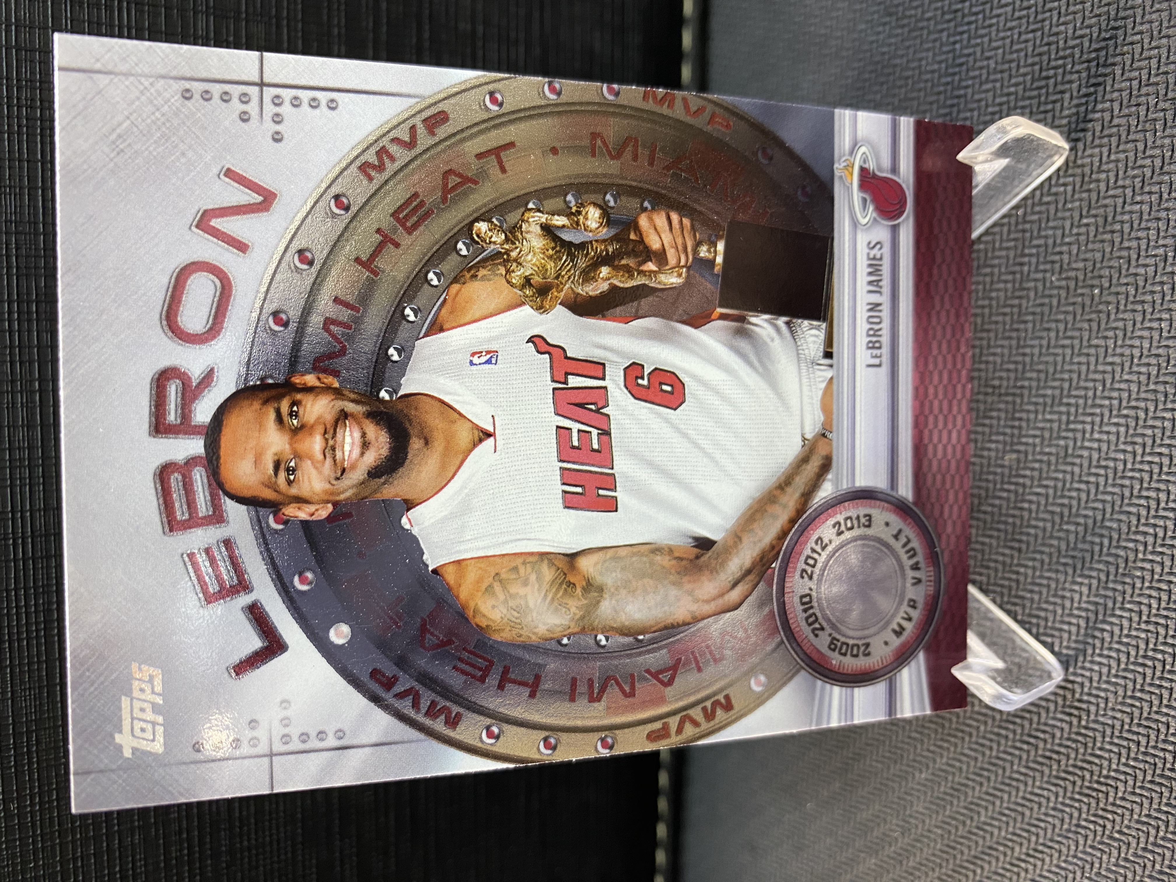 2025-26 Topps flagship LeBron James 勒布朗 詹姆斯 小皇帝 热火詹 MVP 捧杯特卡 收藏必备 卡品如图 -Zle-【乌苏拍卖】