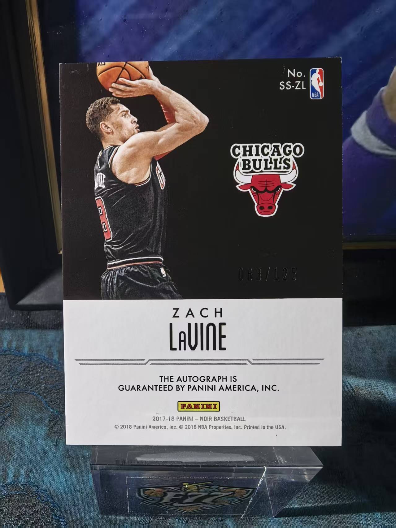 2017-18 Panini Noir Zach LaVine 诺尔 公牛 扎克 拉文 聚光灯 金笔签 卡签 签字 镜面 125编 卡品如图 收藏必备