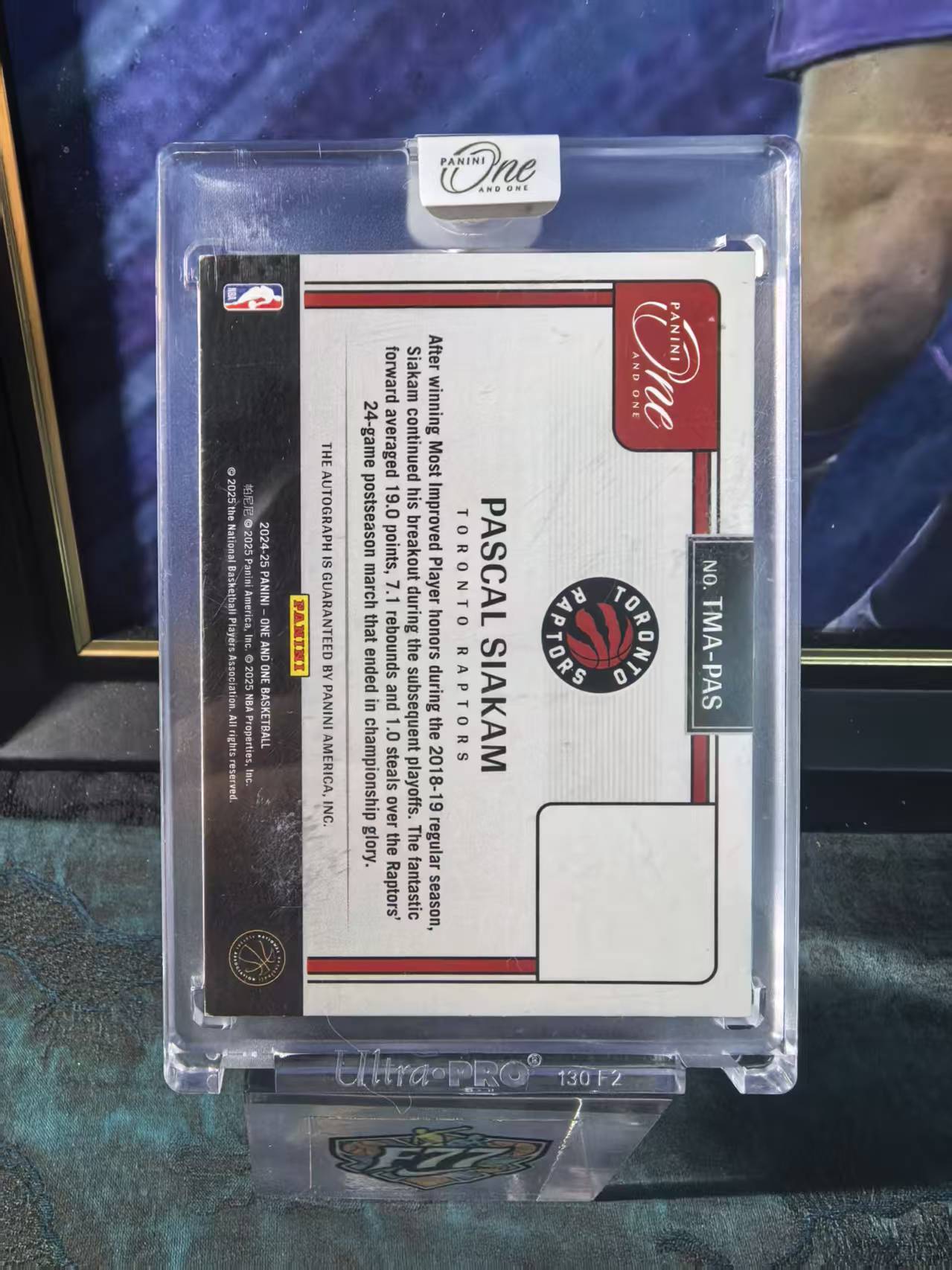 2024-25 Panini One and One Pascal Siakam 猛龙 帕斯卡尔 西亚卡姆 猛龙核心 Timeless Moments 时刻签 签字卡签 捧杯 紫平行 35编 原封砖