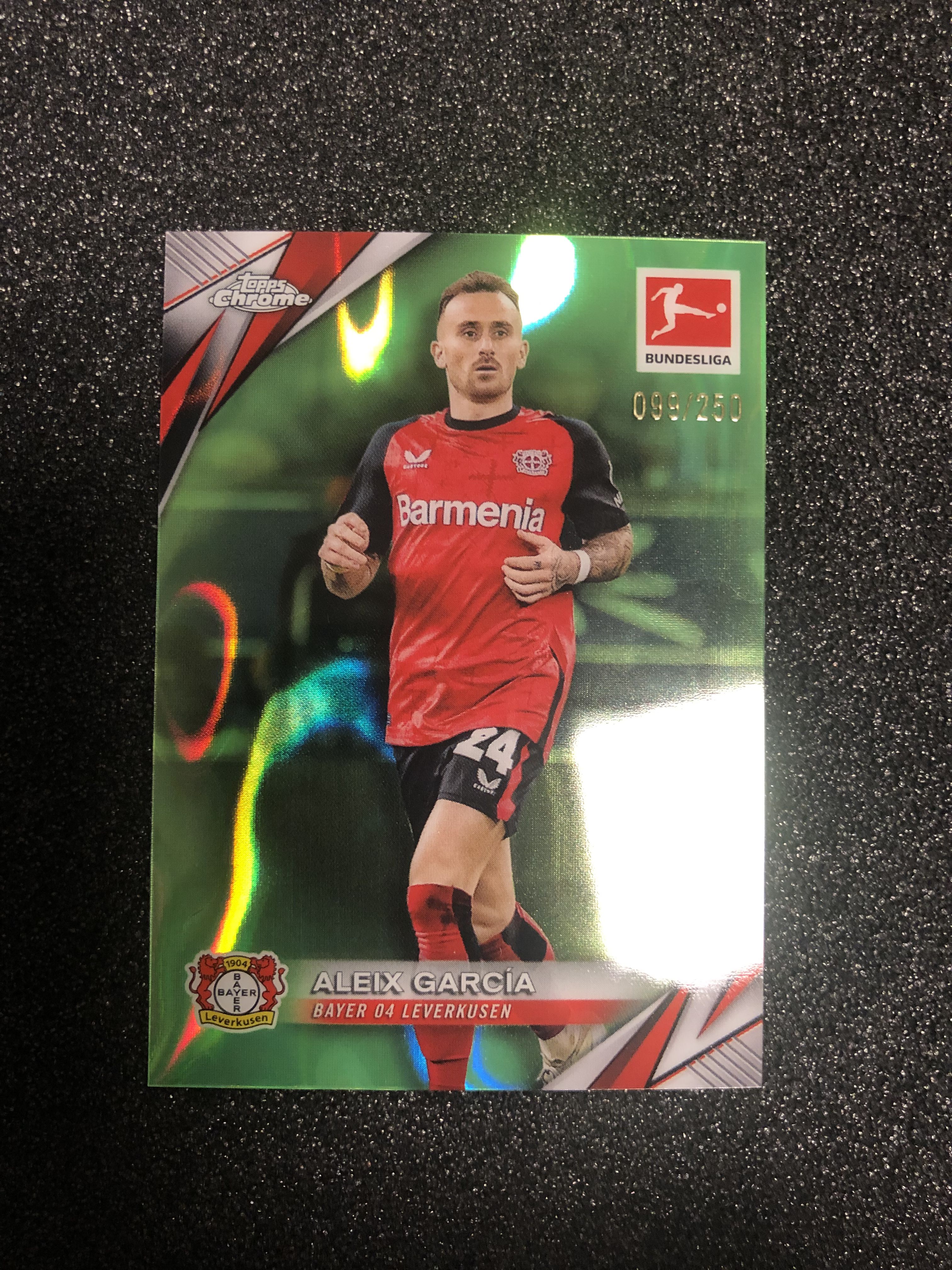 2024-25 Topps Chrome Aleix garcia 德甲tc 阿莱士-加西亚 西班牙 勒沃库森 250编 青波纹折 099/250 卡品如图 凑套收藏必备