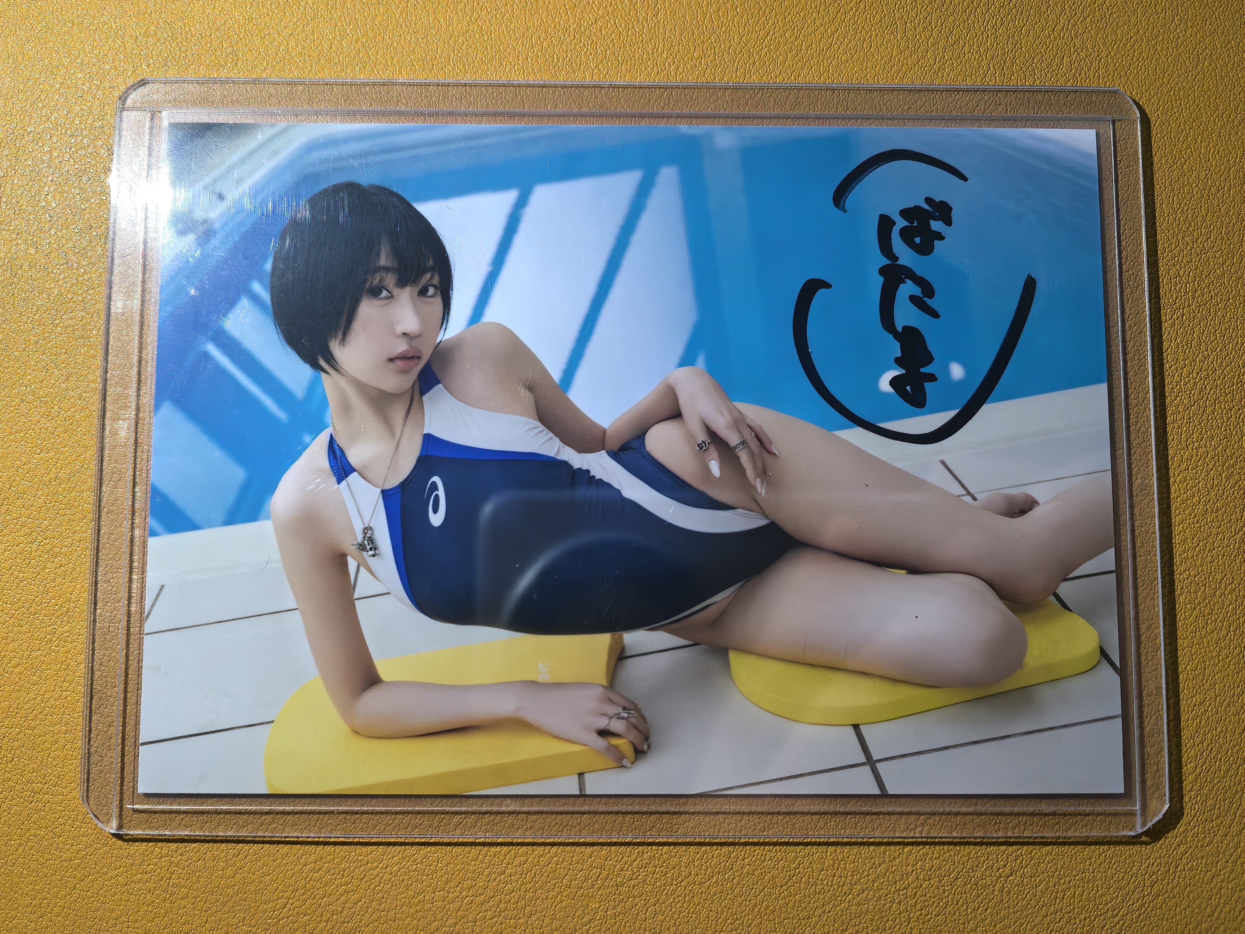 偶像艺人模特【日本代购】小波玉 大张卡签完美签字 实卡超好看绝版稀有美女车模妹卡