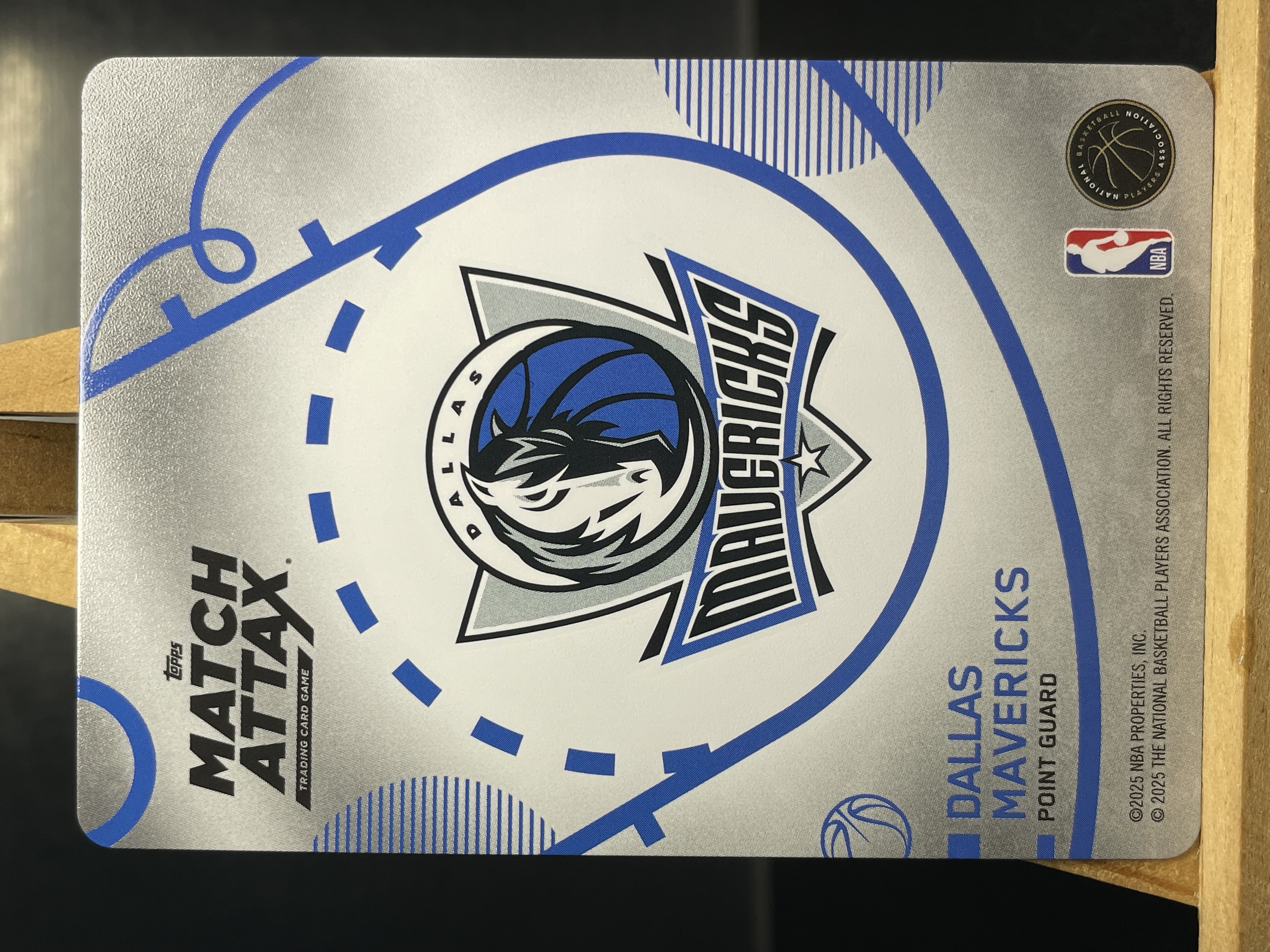 (A11) 2025 Topps 折射 欧神仙 凯里 欧文 独行侠 近期大热球星 收藏凑套必备 卡品如图 !!!