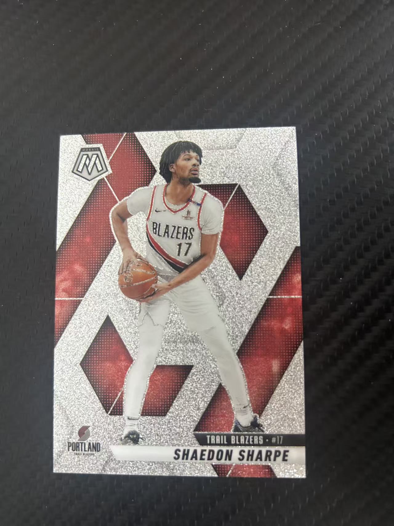 2024-25 Panini Mosaic Shaedon Sharpe #61【灯灯拍卡】马赛克 开拓者 谢登 夏普 杨瀚森队友 马赛克折 折射 收藏必备【雪茄】