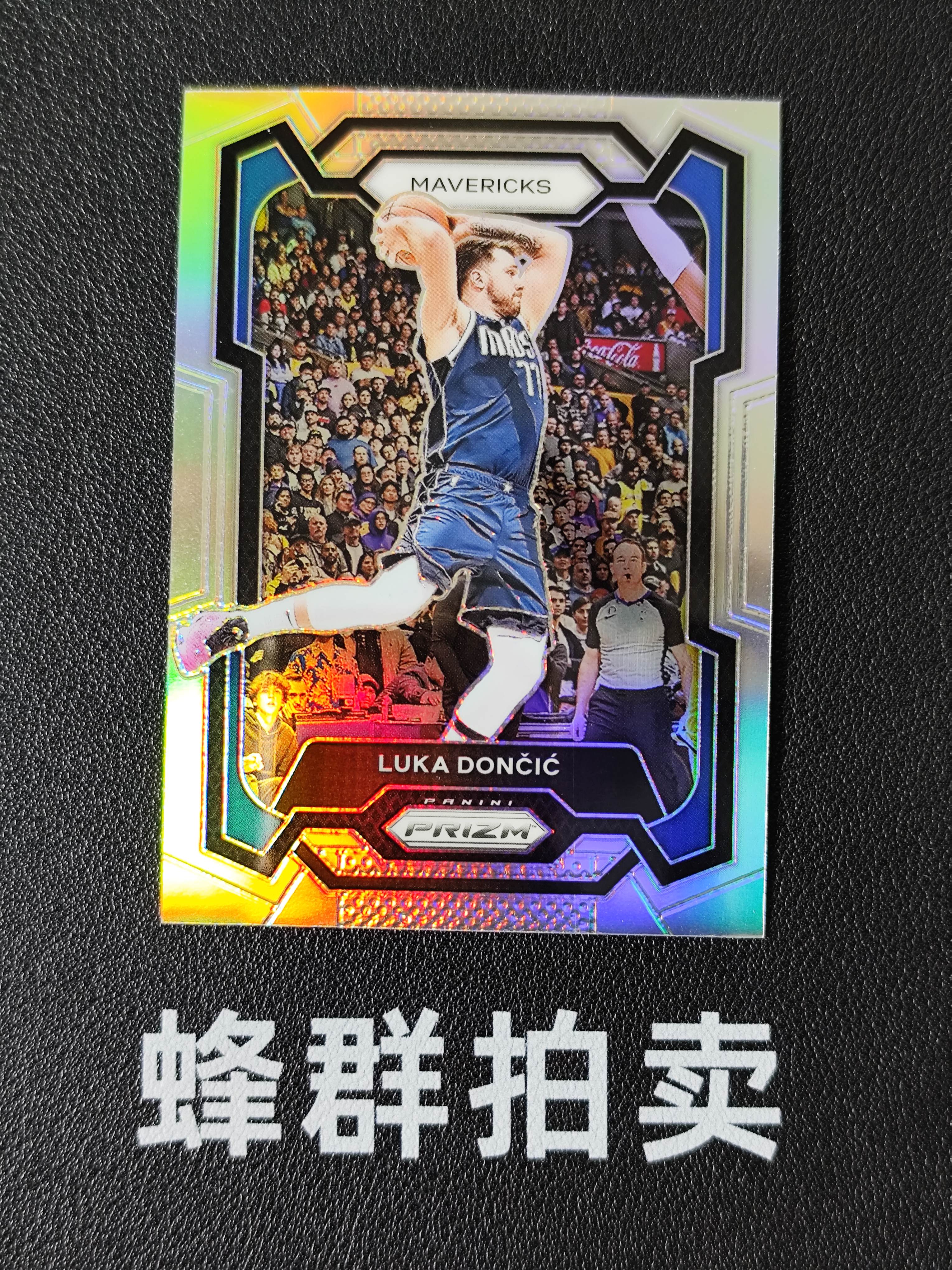 【蜂群拍卖】2023-24 Panini Prizm PZ Luka Doncic 独行侠 东契奇 077 正银折 折射 实卡好看 不到付 #FQ