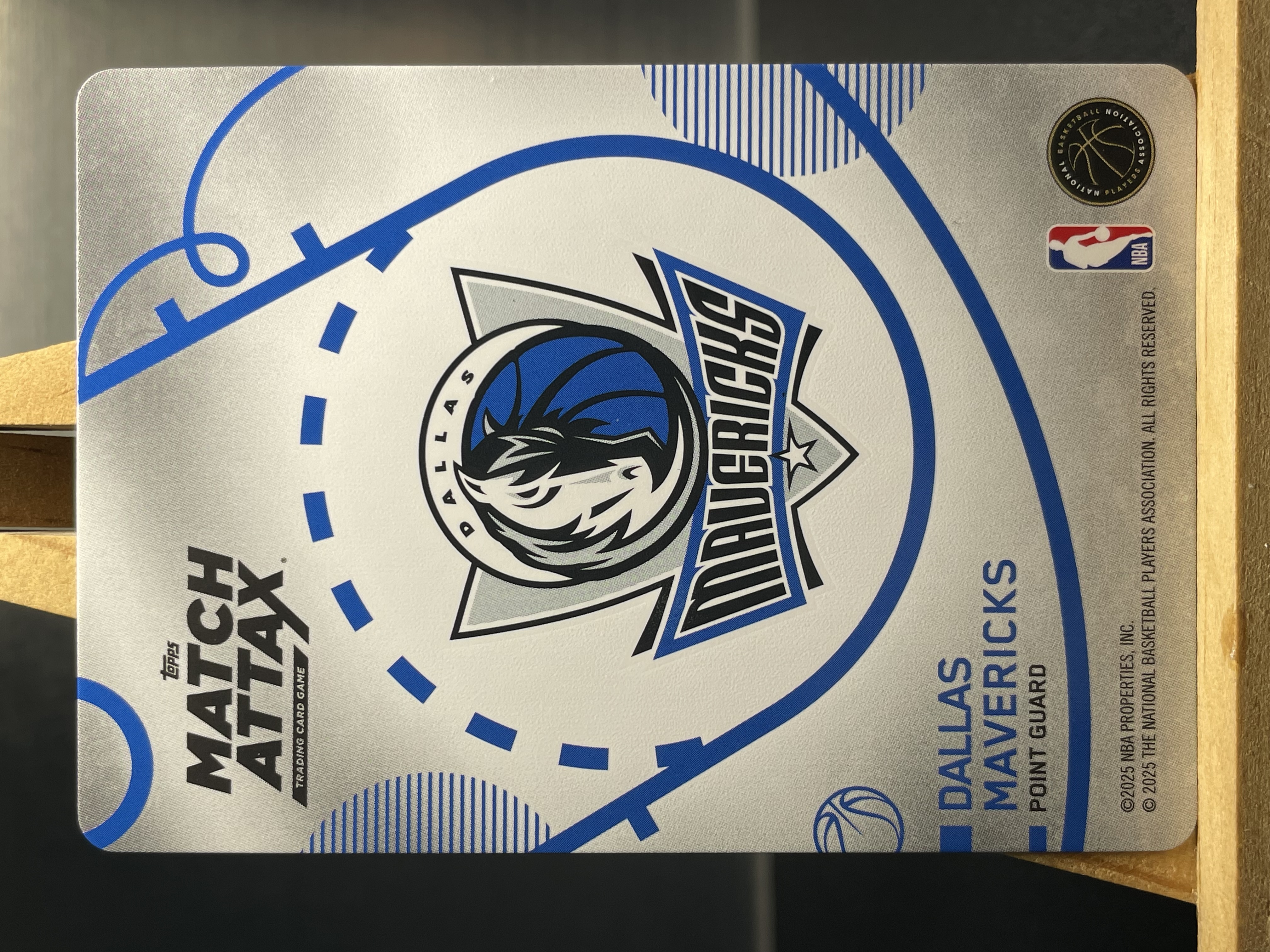 (A11) 2025 Topps 折射 欧神仙 凯里 欧文 独行侠 近期大热球星 收藏凑套必备 卡品如图 !!!