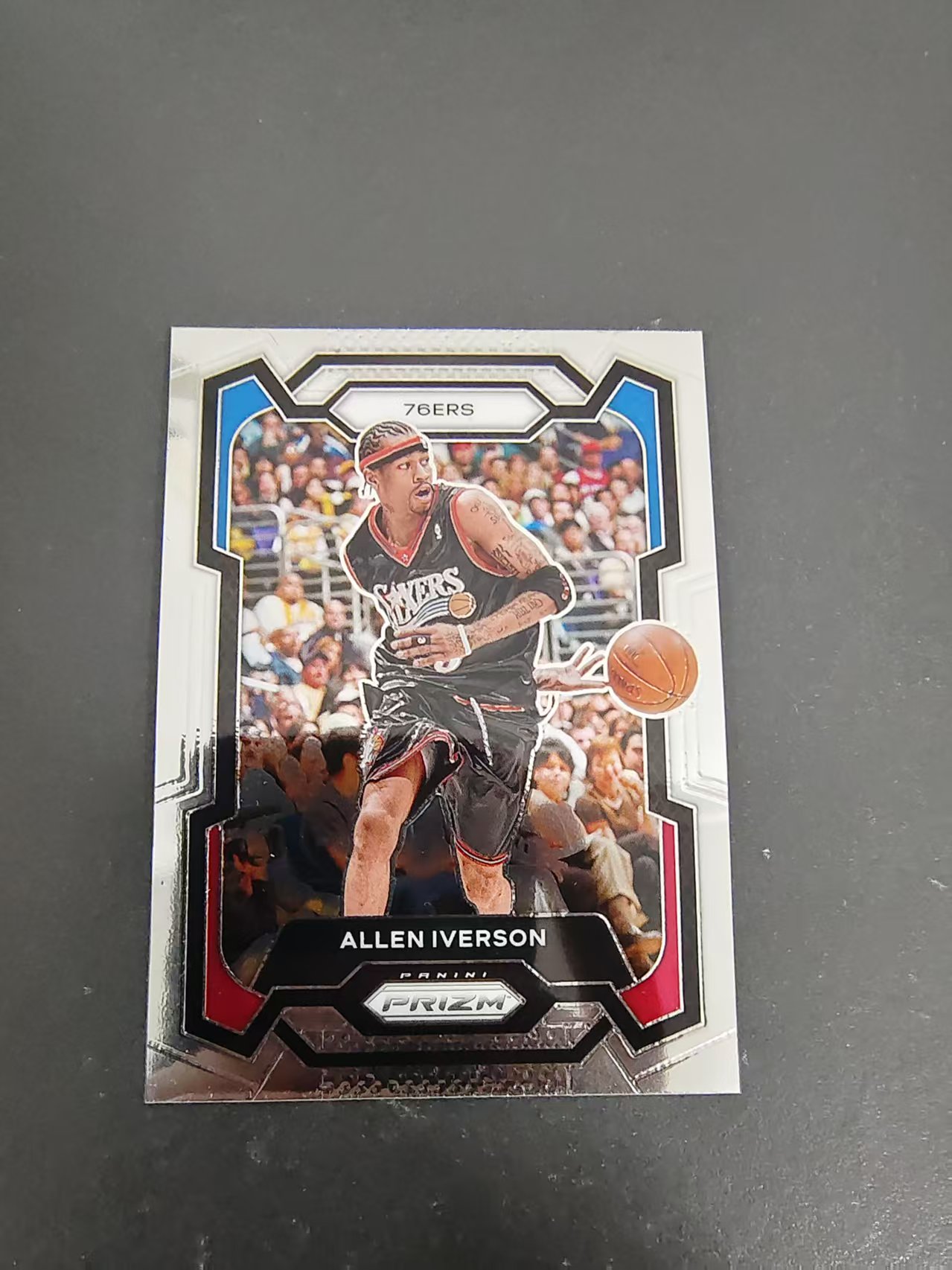 【可合并,不累计】2023-24 Panini Prizm Allen Iverson 阿伦 艾弗森 答案 AI 76人 PZ 划痕 边角微瑕 #184