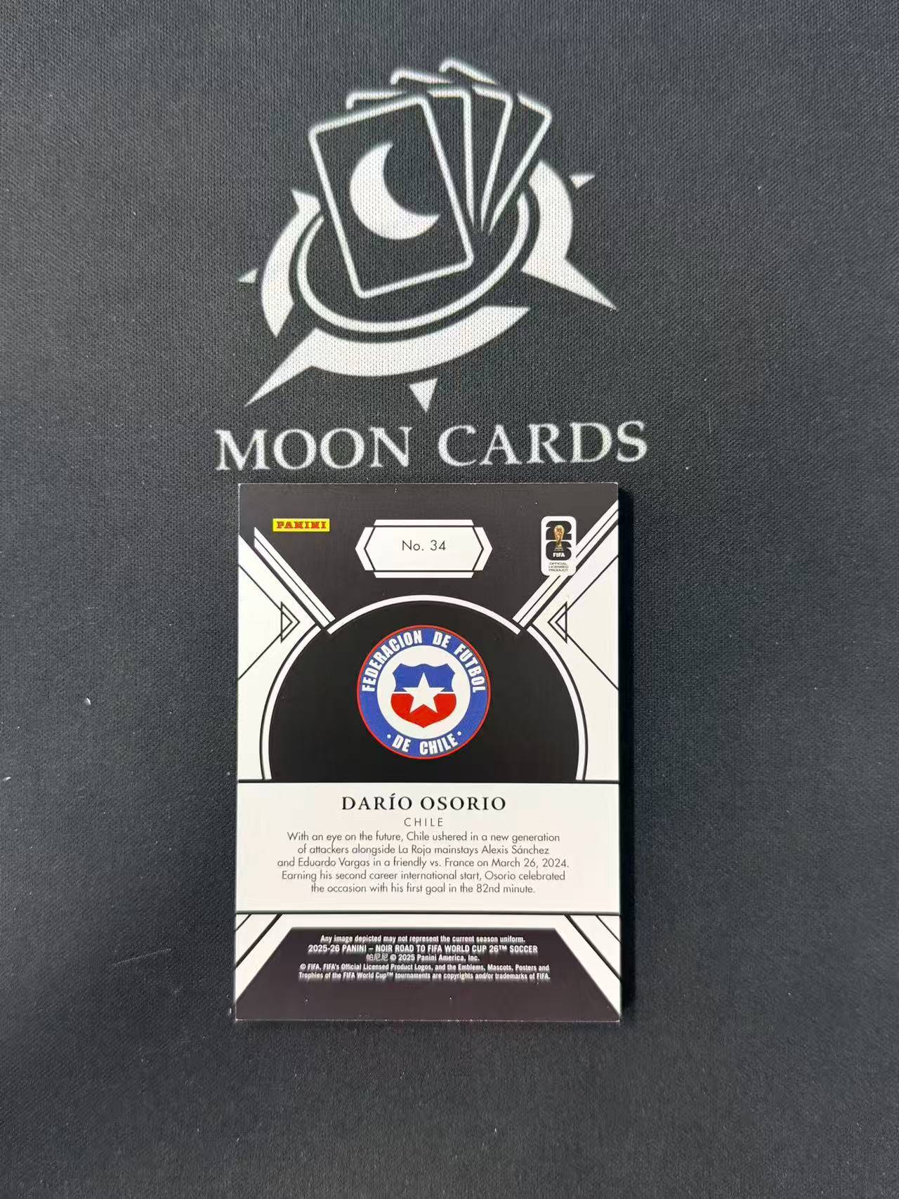 【梦卡拍卖】2025-26 Panini Noir 诺尔 世界杯之路 Dario Osorio 奥索里奥 智利 base /99编 #DD# A07