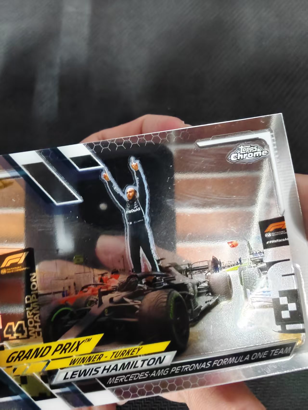 【可合并,不累计】2021 Topps Chrome Lewis Hamilton F1 梅赛德斯奔驰车队 刘易斯 汉密尔顿 划痕 边角瑕疵 #151