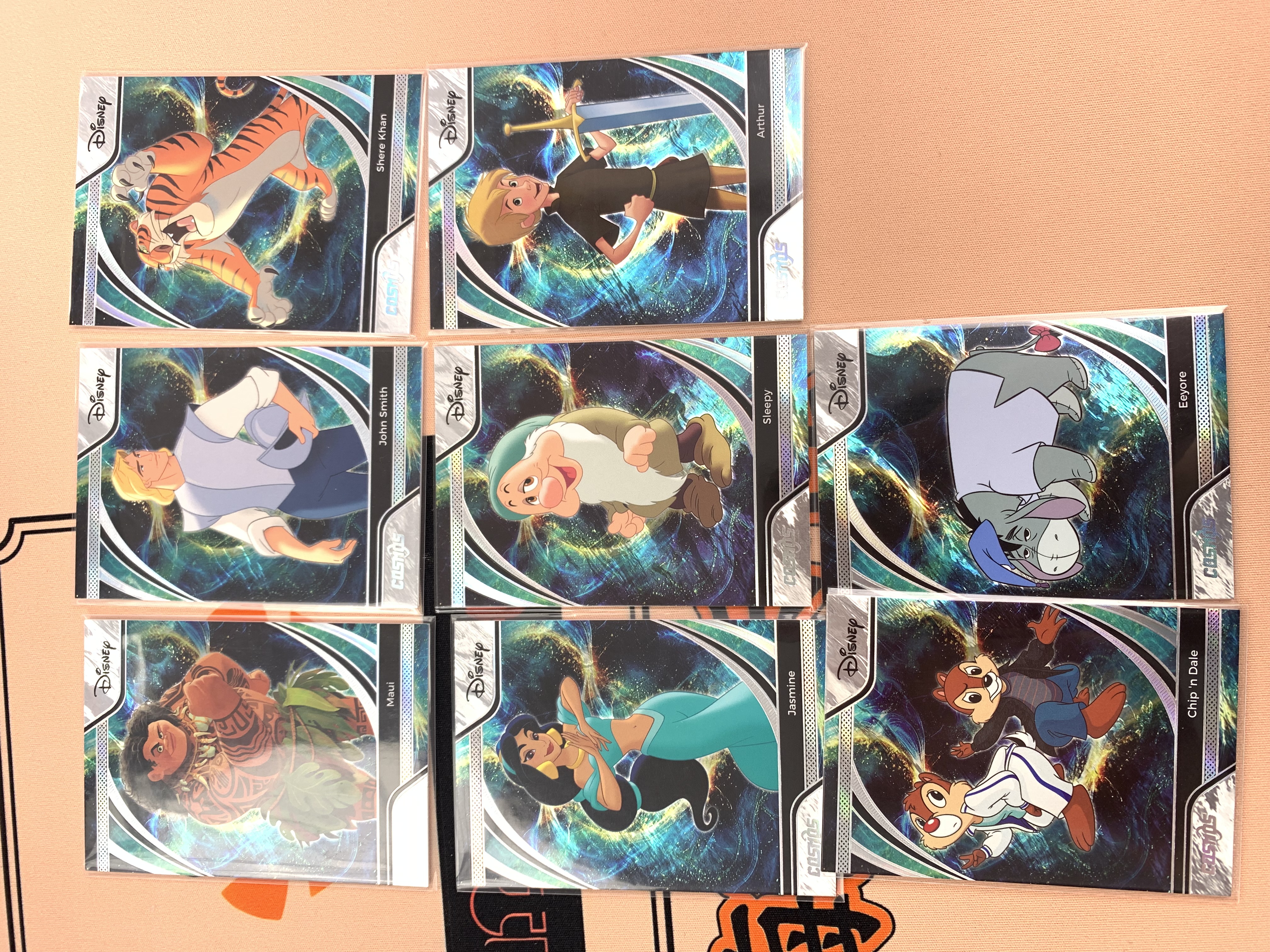 2025 Kakawow Disney 迪士尼cosmos 8张lot 365编 不重复 签字 关联:米奇 米妮 史迪奇 小熊维尼 乐佩 艾莎 贝儿 爱丽儿 topps 8