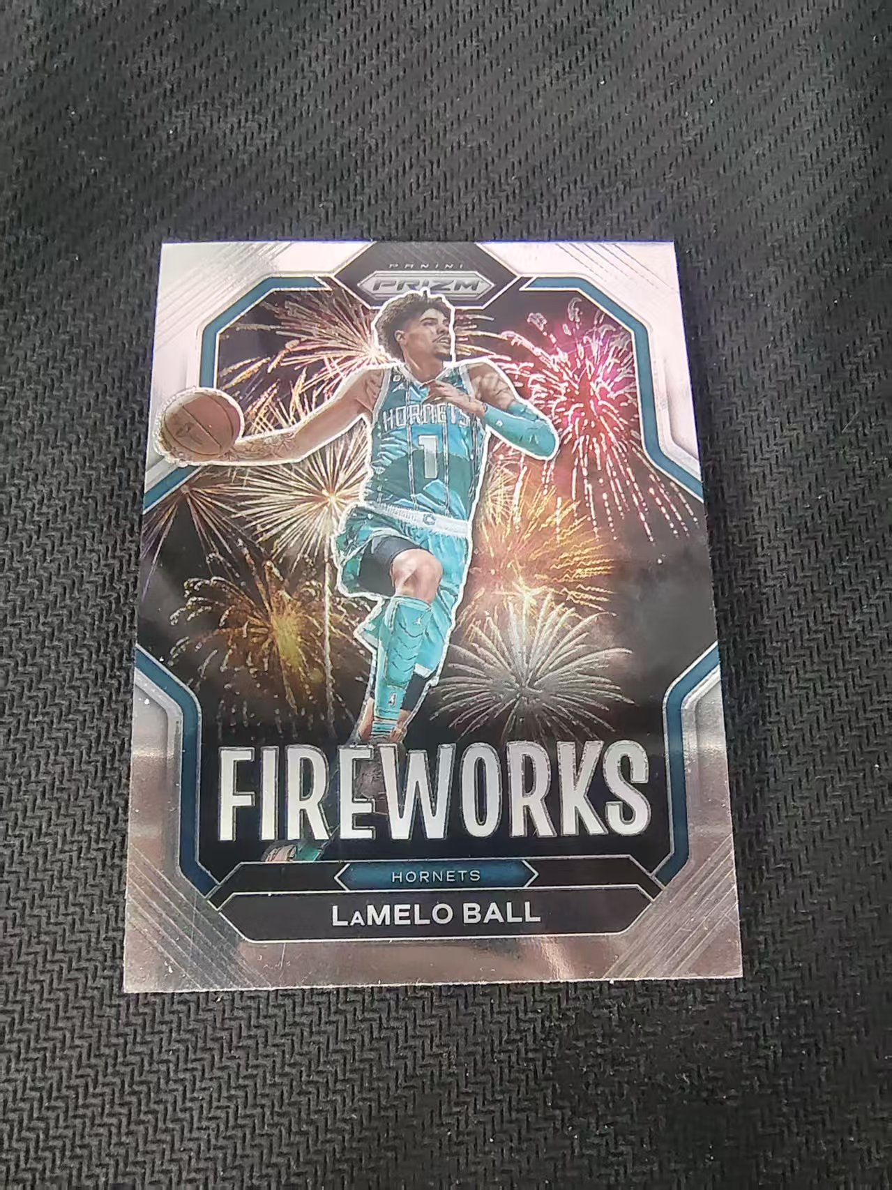 【可合并,不累计】2022-23 Panini Prizm LaMelo Ball 黄蜂 拉梅洛鲍尔 烟花特卡 PZ 划痕 边角微瑕 介意勿拍 #1