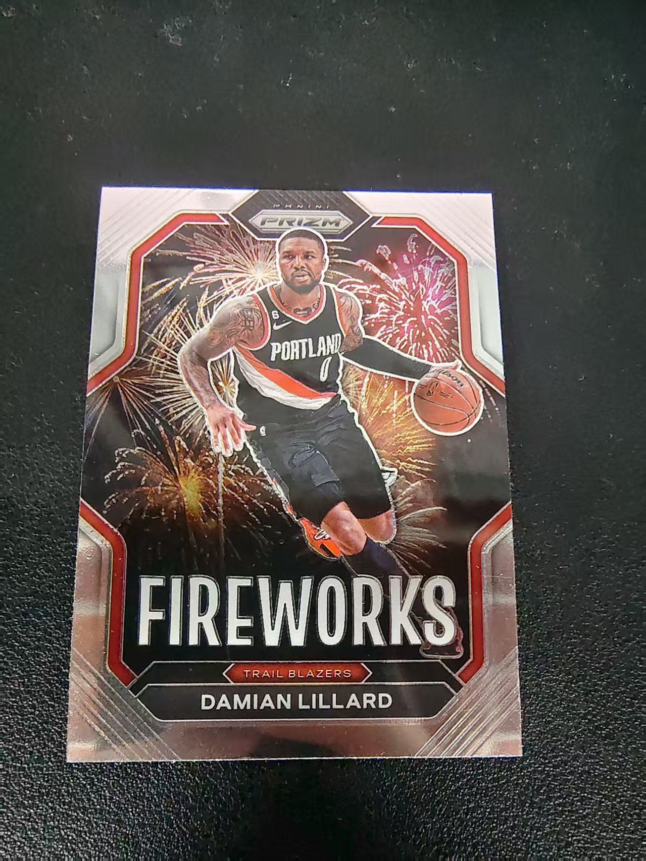 【可合并,不累计】2022-23 Panini Prizm Damian Lillard 达米安 利拉德 开拓者 雄鹿 烟花特卡 PZ 划痕 边角微瑕 介意勿拍 #3