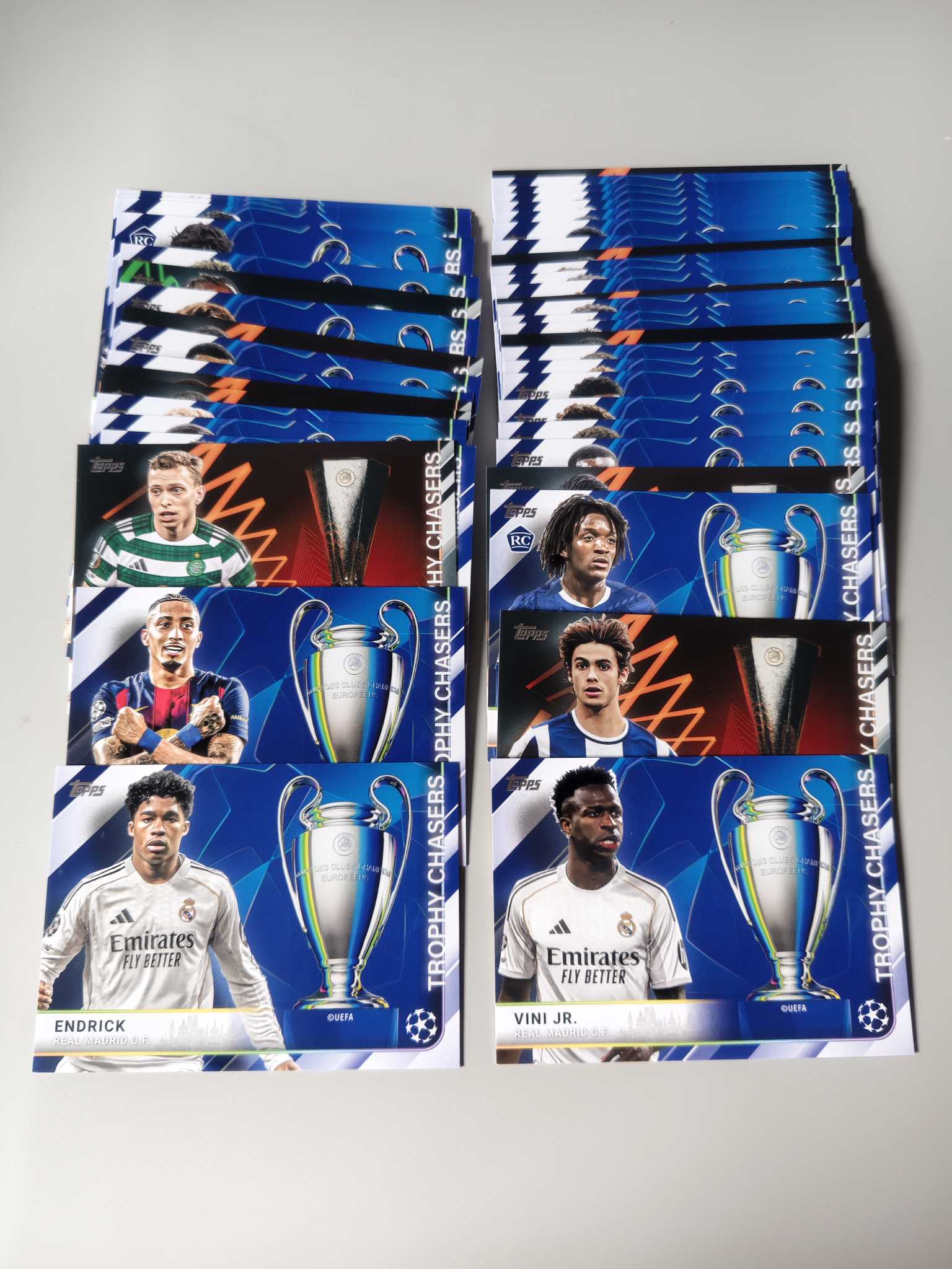 【佩妮拍卖】2025-26 topps ucc 欧冠 endrick 皇马 恩德里克 维尼修斯 巴萨 拉菲尼亚 波尔图 莫拉 一图打包lot119 拍前请阅读描述 许哥0120