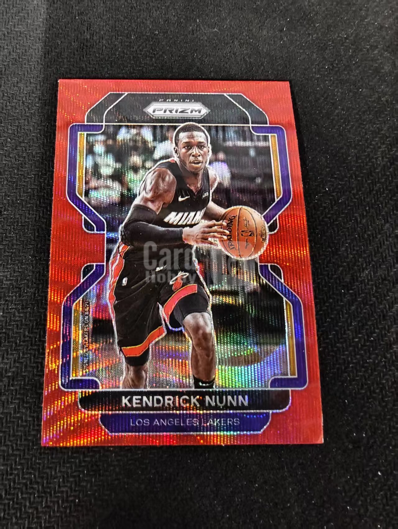 2021-22 Panini Prizm Kendrick Nunn 肯德里克 纳恩 湖人 红波纹 PZ 划痕 边角瑕疵 #216