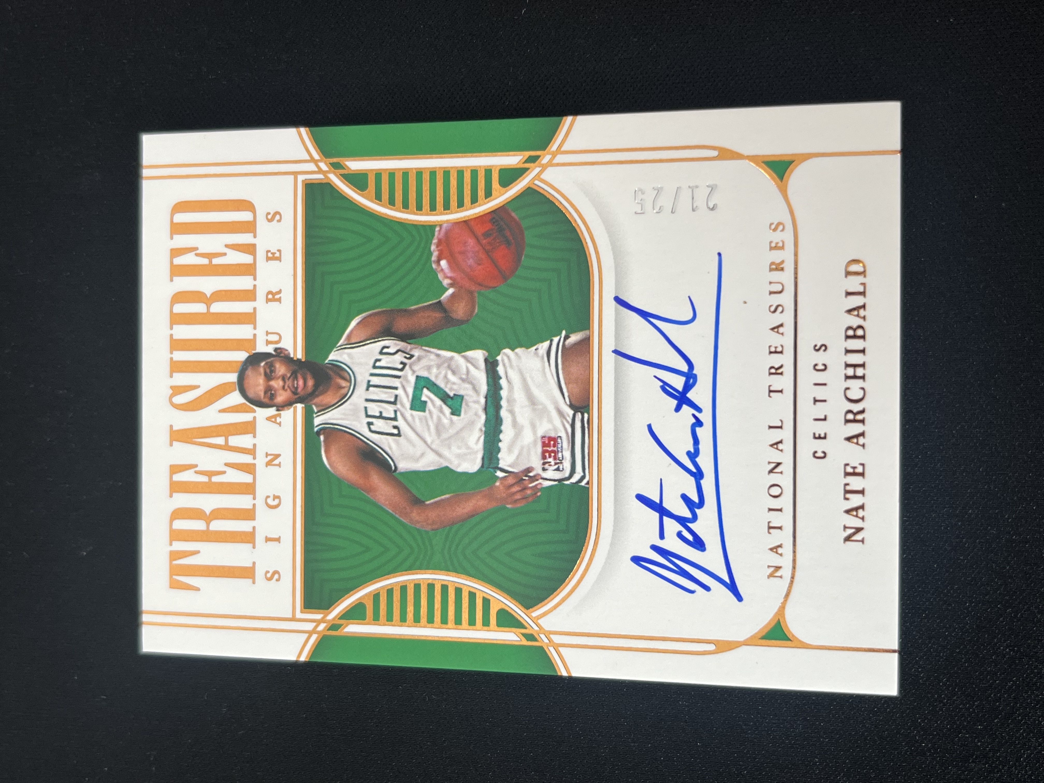 2022-23 Panini National Treasures Tiny Archibald [大盘鸡】 奈特 阿奇博尔德 凯尔特人 国宝 高端系列 卡签 名宿签字 老头签名 25编 卡品如图