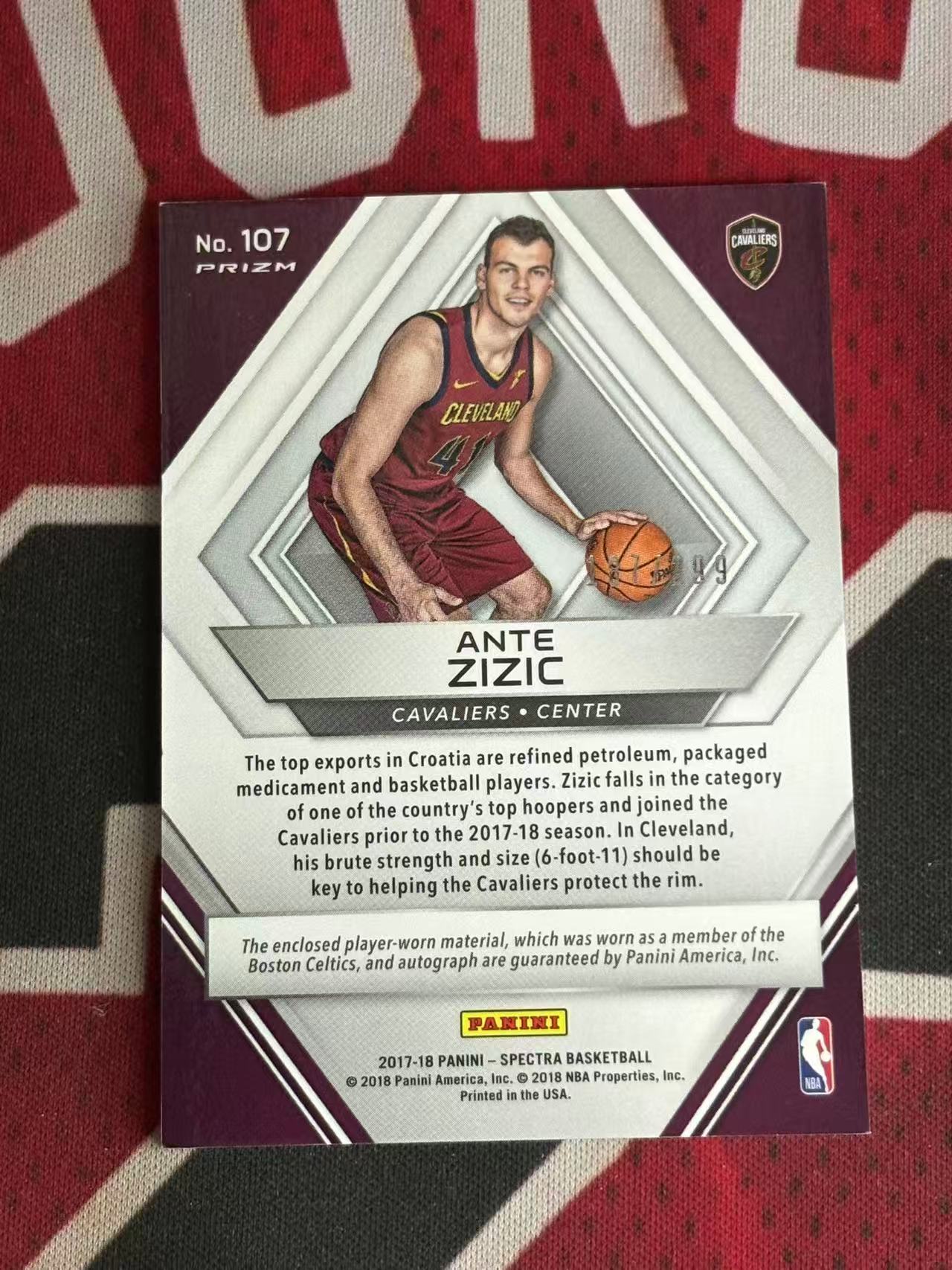 2017-18 PANINI SPECTRA 光谱系列 Ante Zizic 骑士名宿 新秀RC 安特日日奇 299编 RJA 新秀球衣物料签字卡 衣料实物卡签 新秀签 银折 折射【烂臭嘴拍卖】