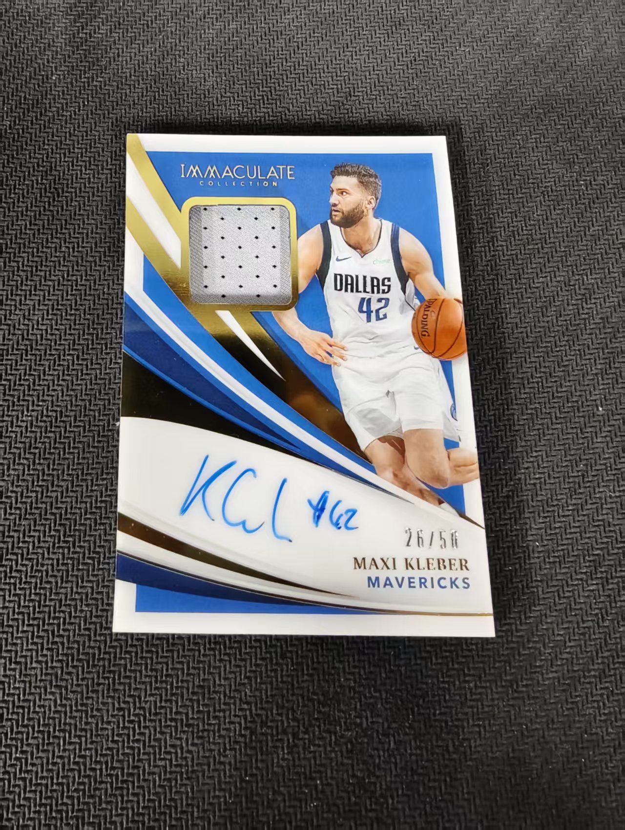 【汽水拍卖】2020-21 panini immaculate Maxi Kleber 独行侠 马克西 克勒贝尔 签字 卡签 球衣 物料 50编 瑕疵如图