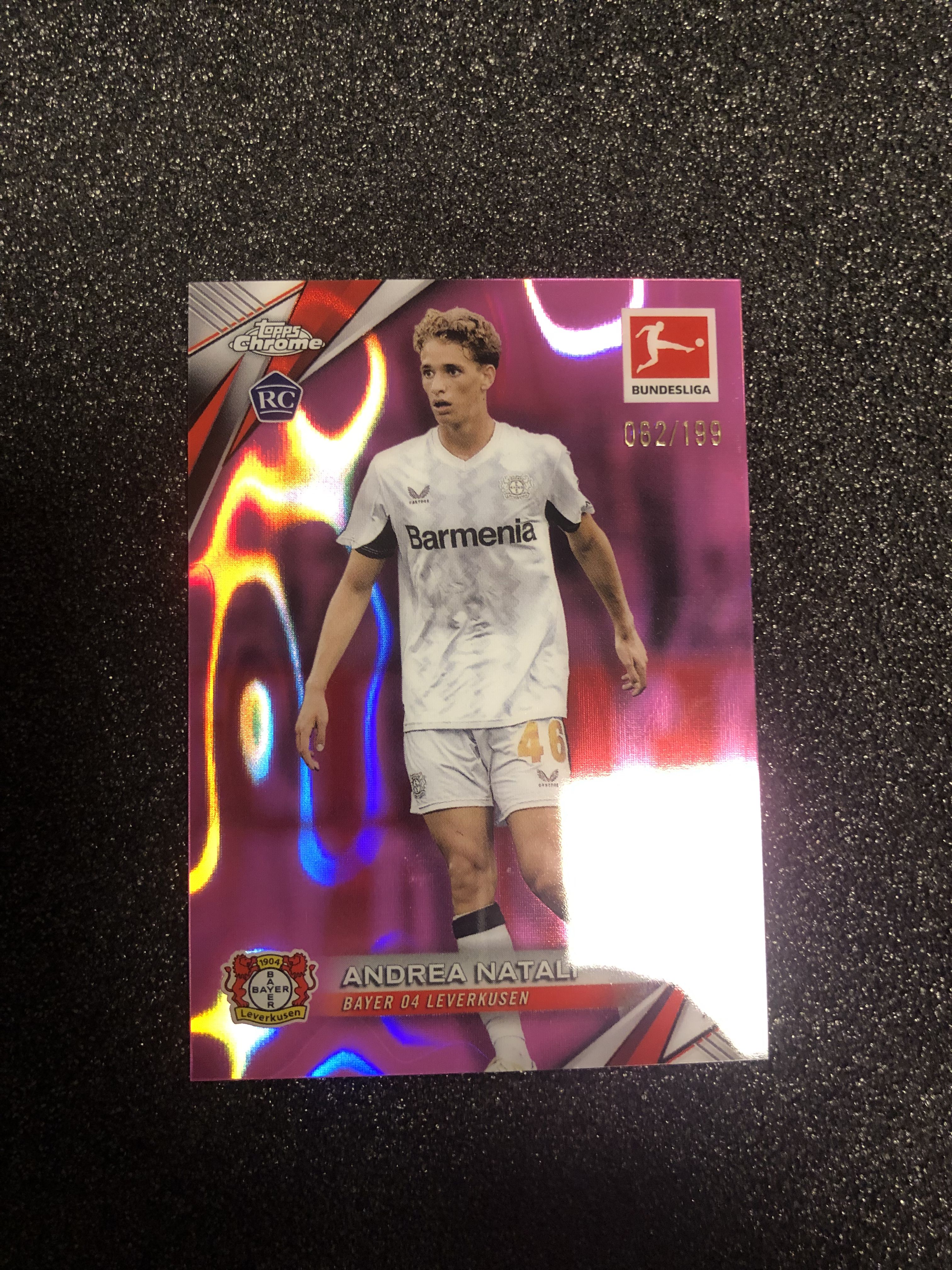 2024-25 Topps Chrome andrea natali RC 德甲tc 纳塔利 意大利 勒沃库森 未来可期 199编 粉熔岩折 062/199 卡品如图 凑套收藏必备