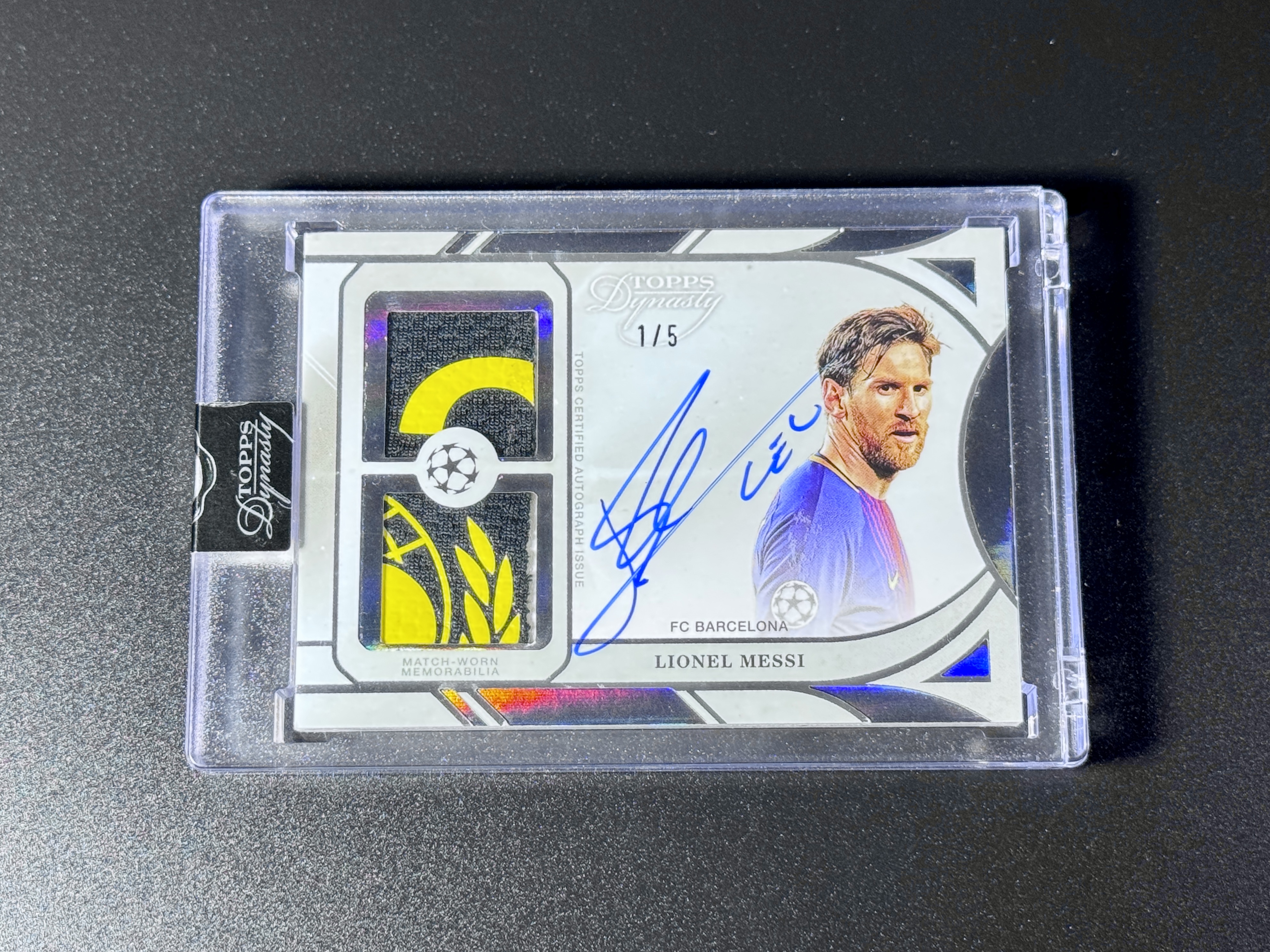 【喷子拍卖】2025 topps dynasty Lionel Messi 王朝欧冠 巴塞罗那 阿根廷球王 梅西 patch 签字 5编 双窗 闪版 首编 卡签 match-worn 落场暴力切割 唯一腰子超有价 原封砖 送订制壳 克瑞斯