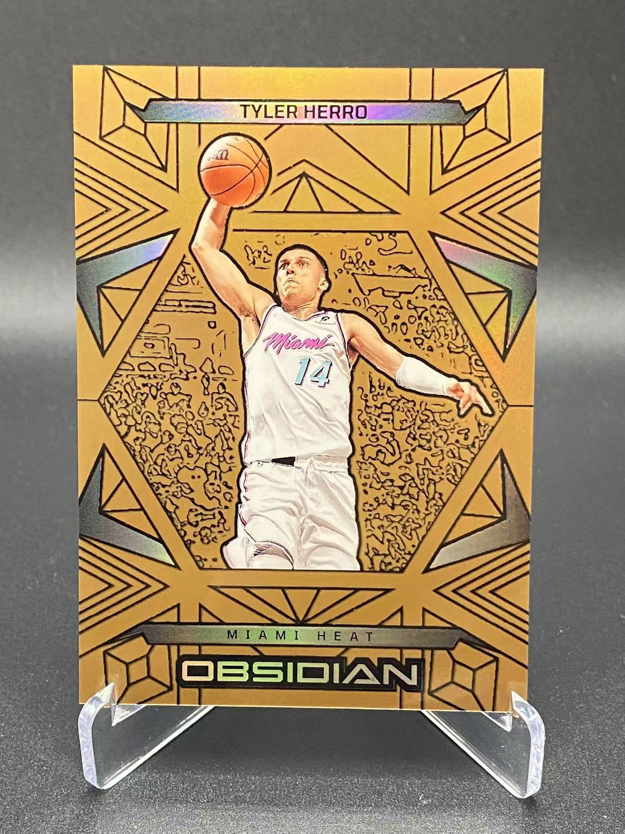 2024-25 【六六代卖 预付快速回款】 Obsidian Tyler Herro 泰勒希罗 热火 黑曜石 52/99编 铜折折射 Base(haow)