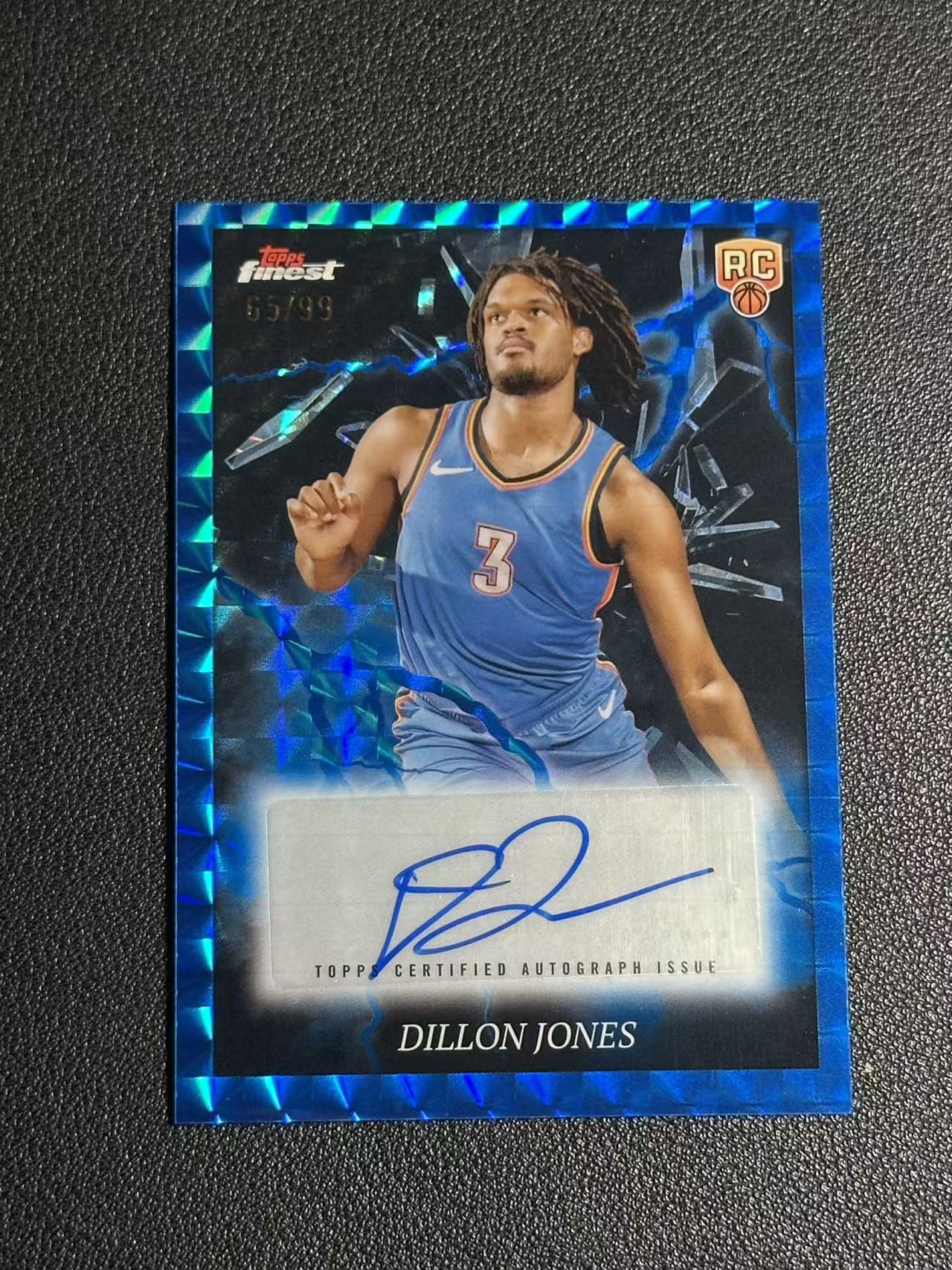 2024-25 Topps Finest Dillon Jones RC 【欧卡体育】新秀 狄龙 琼斯 签字 65/99编 蓝爆炸折 雷霆 卡品如图(reject)