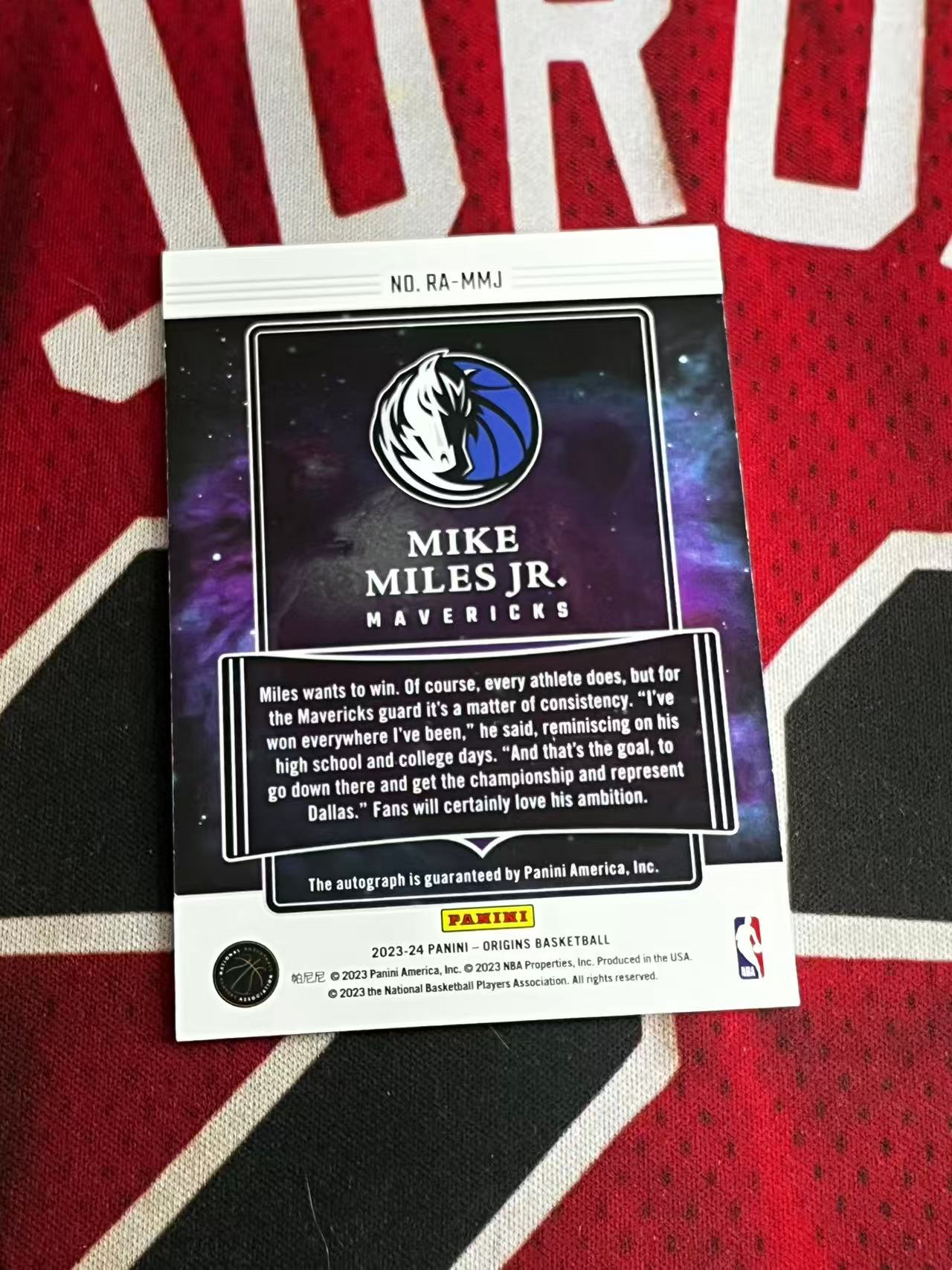 【接寄拍费率低至5%含卡淘手续费】2023-24 PANINI ORIGINS 起源系列 独行侠 新秀RC 小迈克迈尔斯 25编 低编 签字卡 卡签 粉折 折射 专收凑套必备【烂臭嘴拍卖】