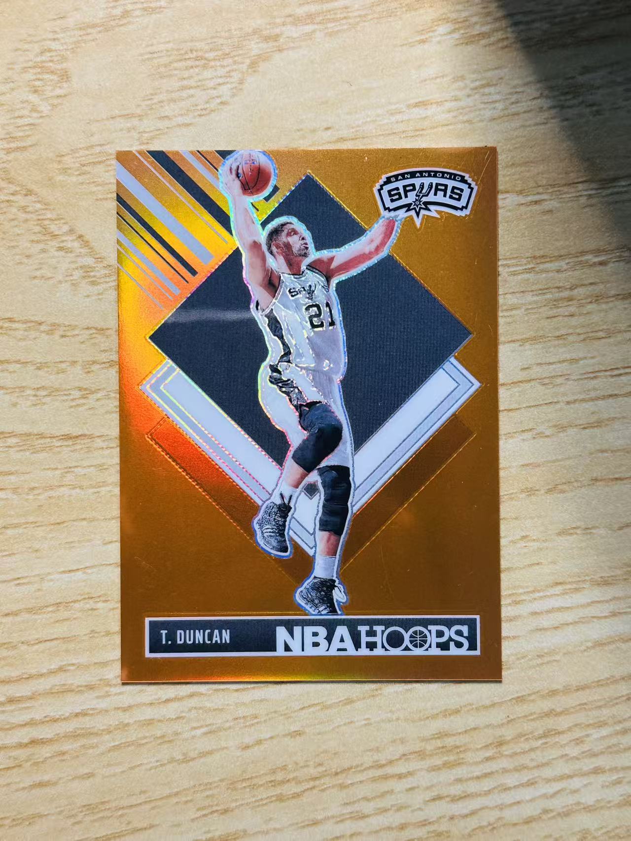 2024-25 Panini NBA Hoops Tim Duncan 嘿嘿代卖 蒂姆 邓肯 橙折 199编 名宿 历史第一大前锋 石佛 马刺 收藏必备