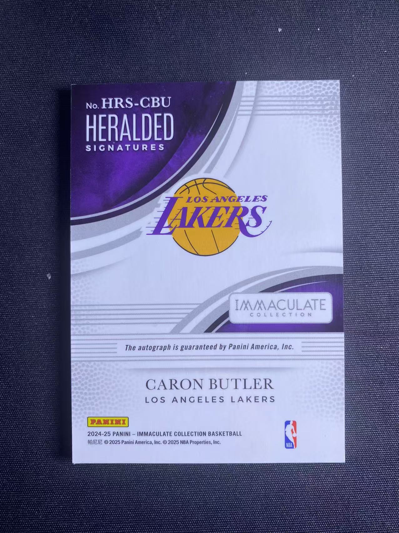 2024 【六六代卖 预付快速回款】 Immaculate Caron Butler 卡隆巴特勒 湖人 16/25编 爱咪咪 卡签签字(Qz01重)