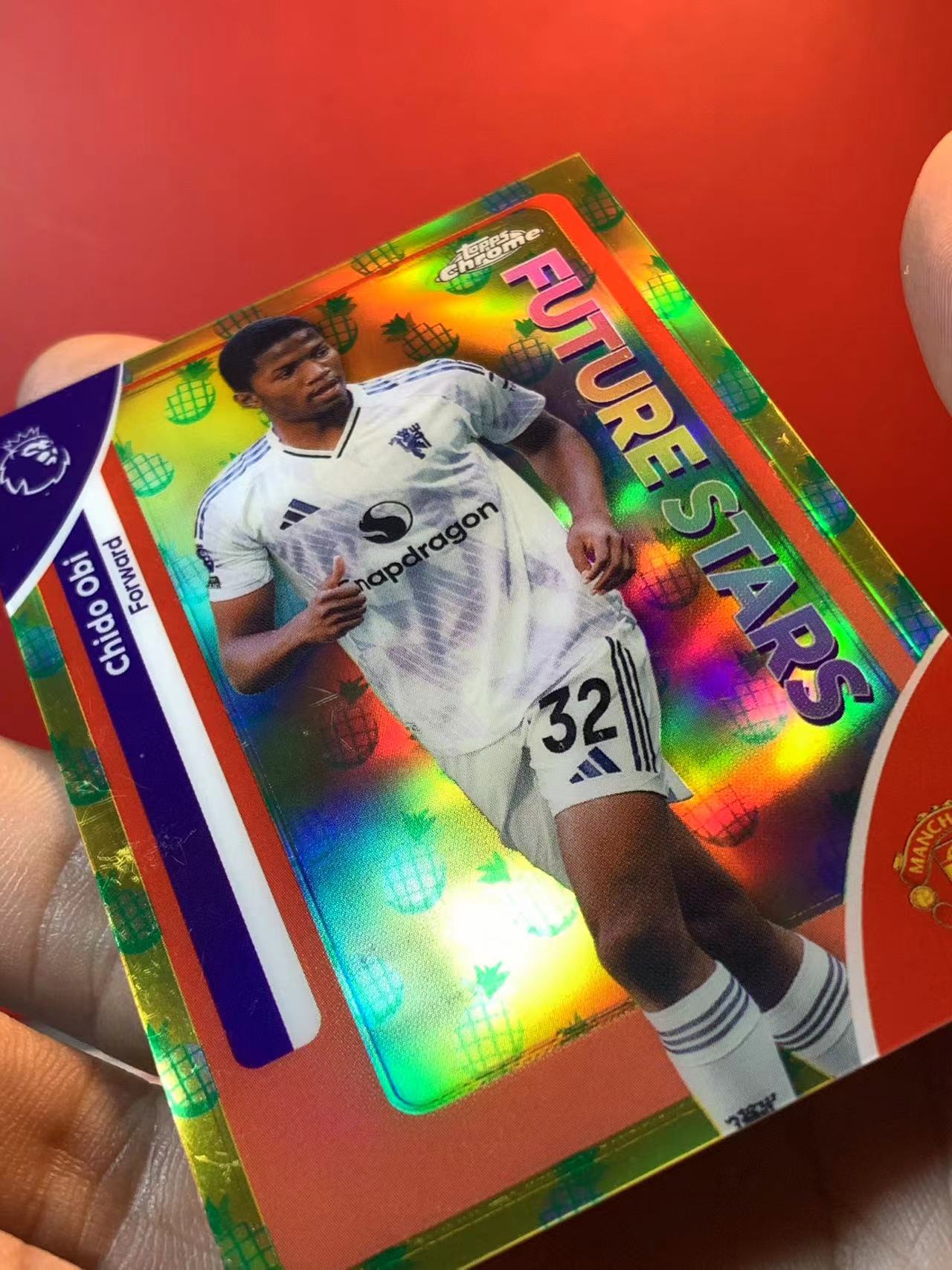 (詹叔代拍)2025-26 Topps Chrome 英超TC Chido Obi 曼联 奇多 奥比 菠萝折 次年新秀 微痕边角微白 卡品如图 顺丰寄付 泰山
