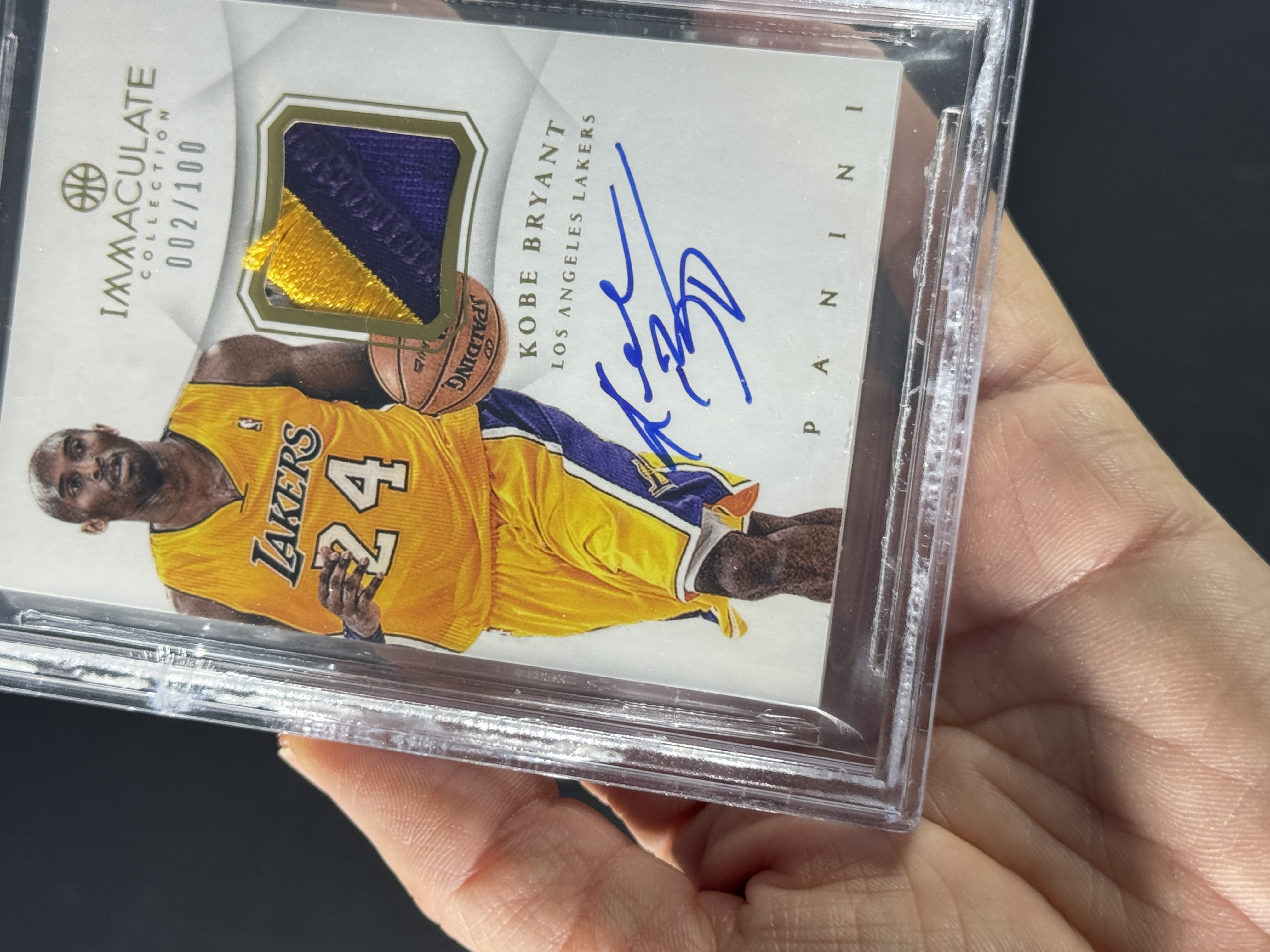 【喷子拍卖】2012-13 Immaculate Kobe Bryant 元年 洛杉矶湖人 科比 布莱恩特 patch 签字 100编 PA 卡签 老GU超有价 大hit卡 切割墨迹顶级 BGS金标9.5/10 壳有损 送订制壳 冲锋号