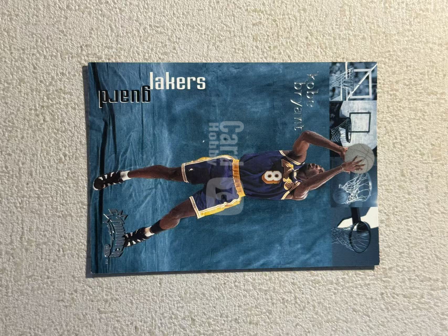 1997-98 SkyBox Thunder Kobe Bryant 湖人 科比 布莱恩特 大比例 thunder特卡 sp 经典选图 老卡轻微白点 收藏必备