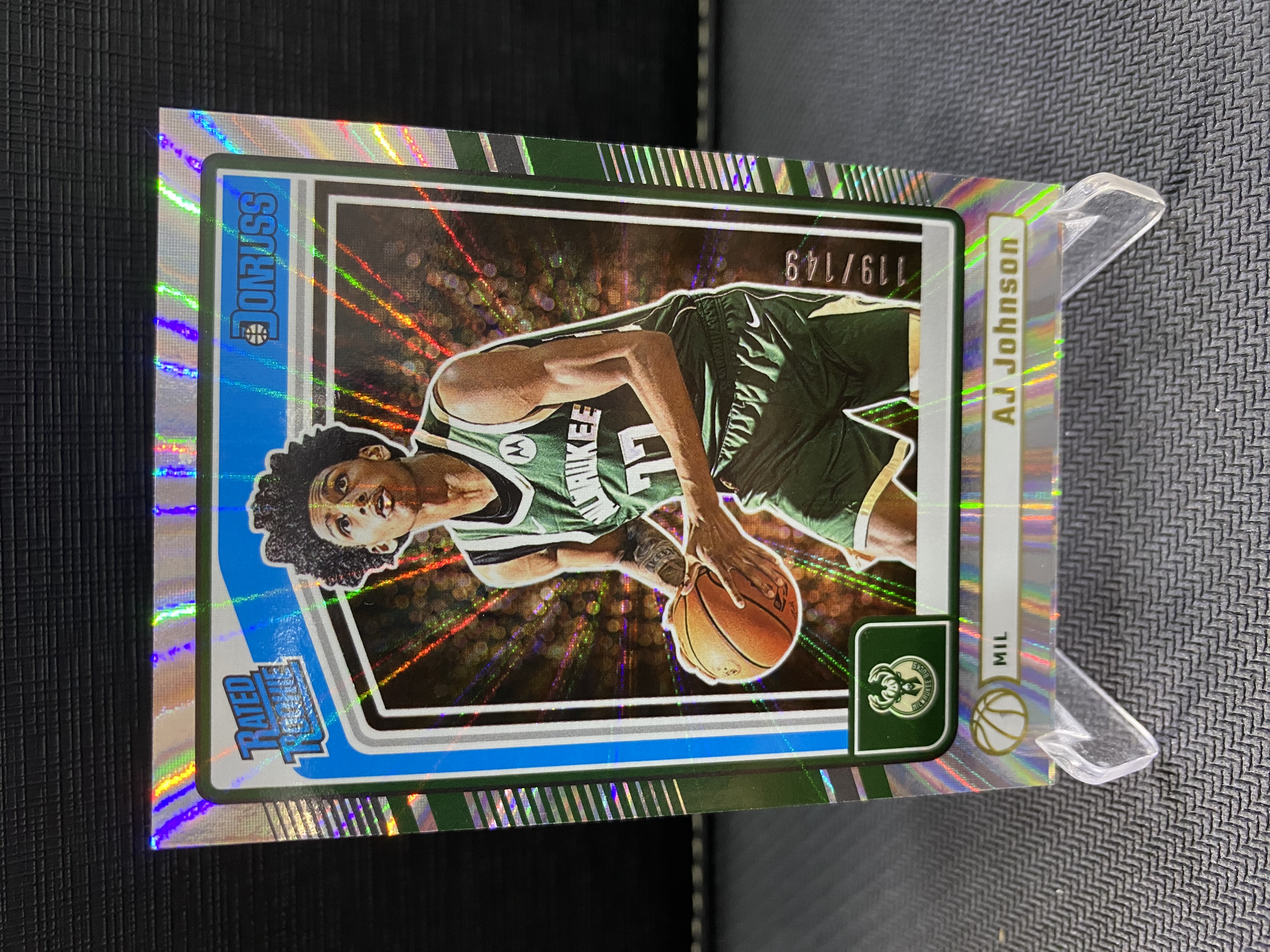 2024-25 Panini Donruss AJ Johnson RC 新秀 雄鹿 AJ 约翰逊 杜蕾斯 149编 银佛光折 折射 收藏必备 卡品如图 -吹-【乌苏拍卖】