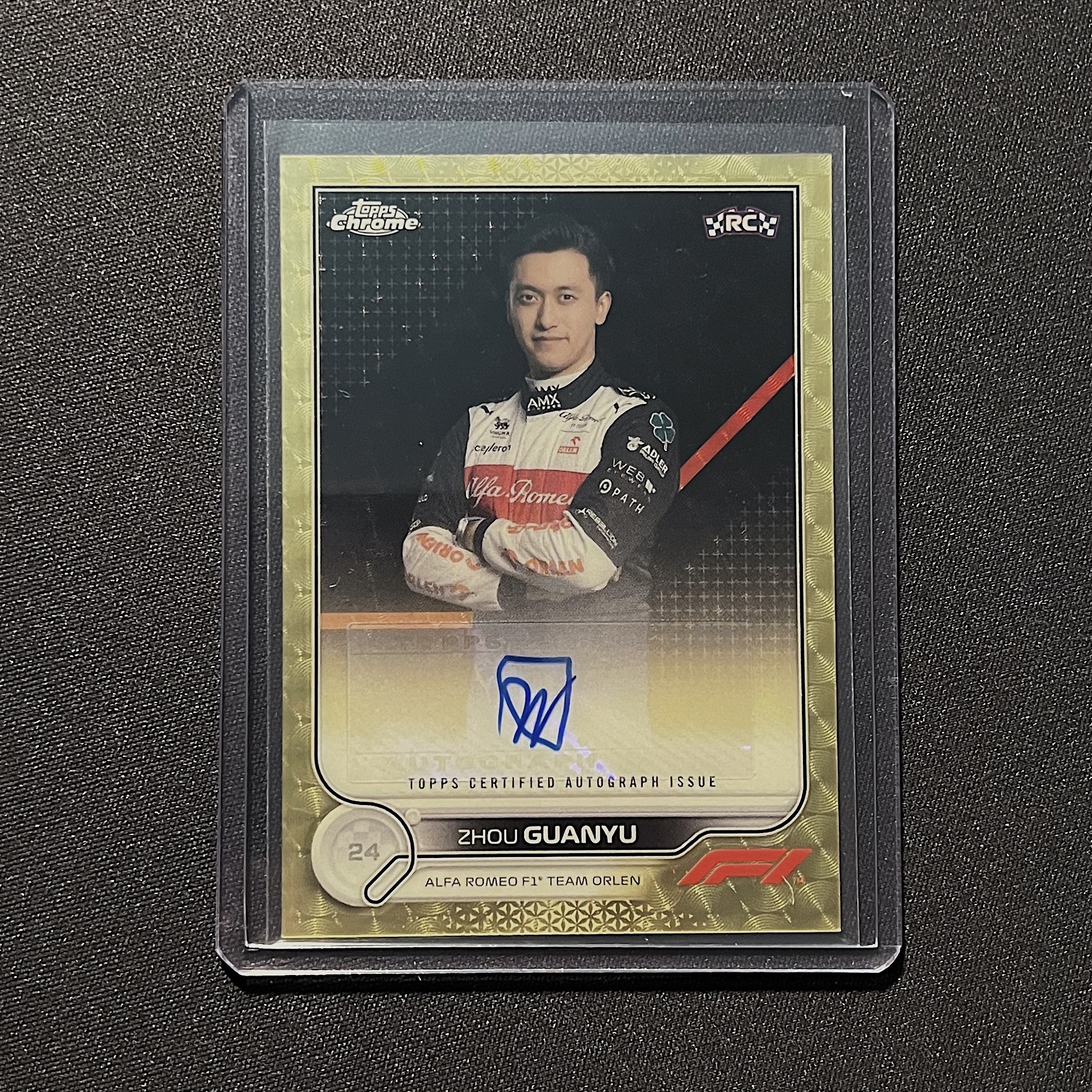 2023 Topps Chrome hobby 周冠宇 RC 阿尔法罗密欧 中国车手 周冠宇 新秀年 爆金 签字！1/1！ofo！爆金签！周冠宇生涯最好卡！中国之光！全球唯一！卡品如图！