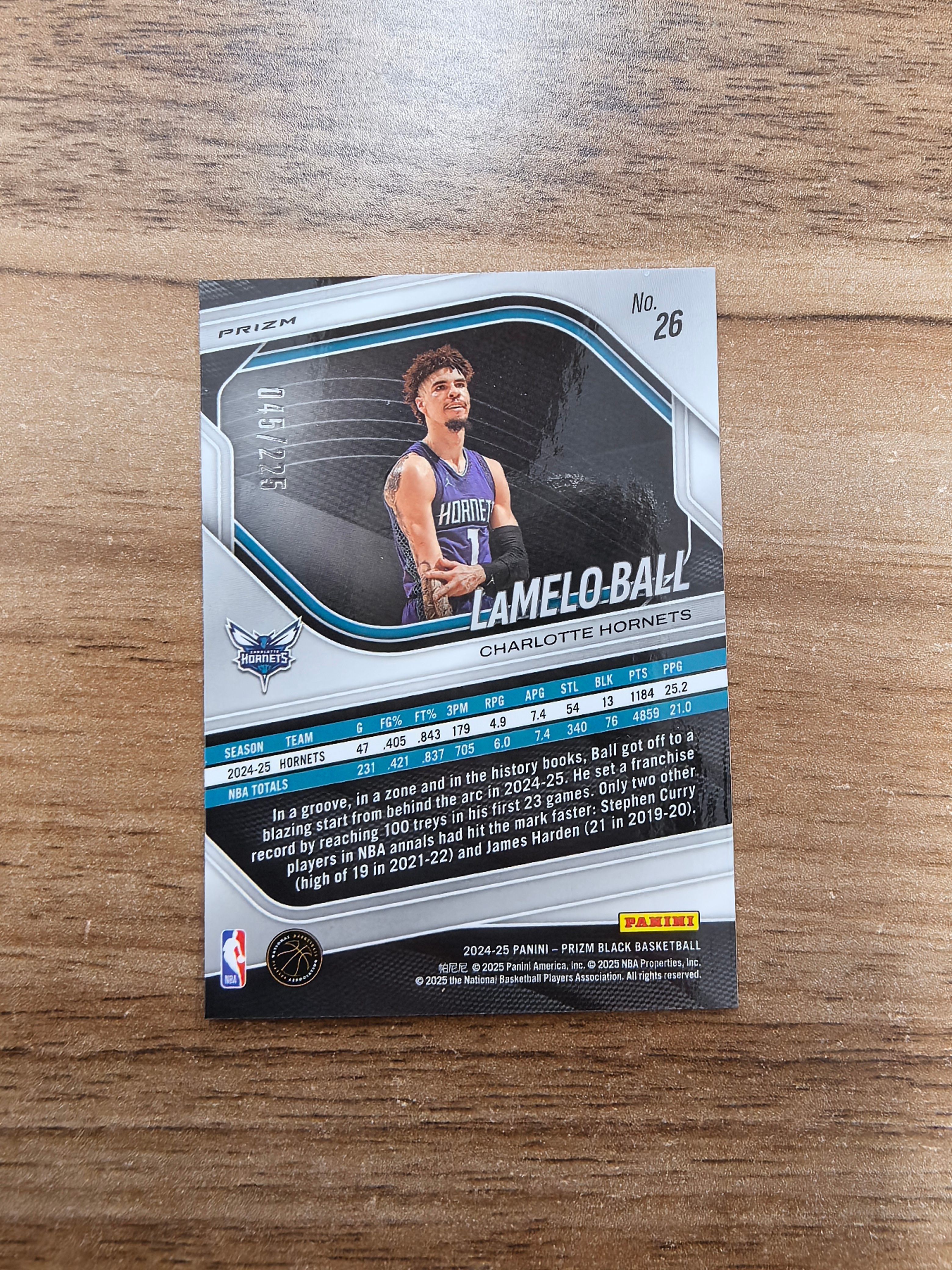 2024-25 Panini PRIZM BLACK LaMelo Ball 黄蜂 三球 拉梅洛鲍尔 045/225编 球皮折 折射 实卡精美 卡品如图 收藏必入 流浪
