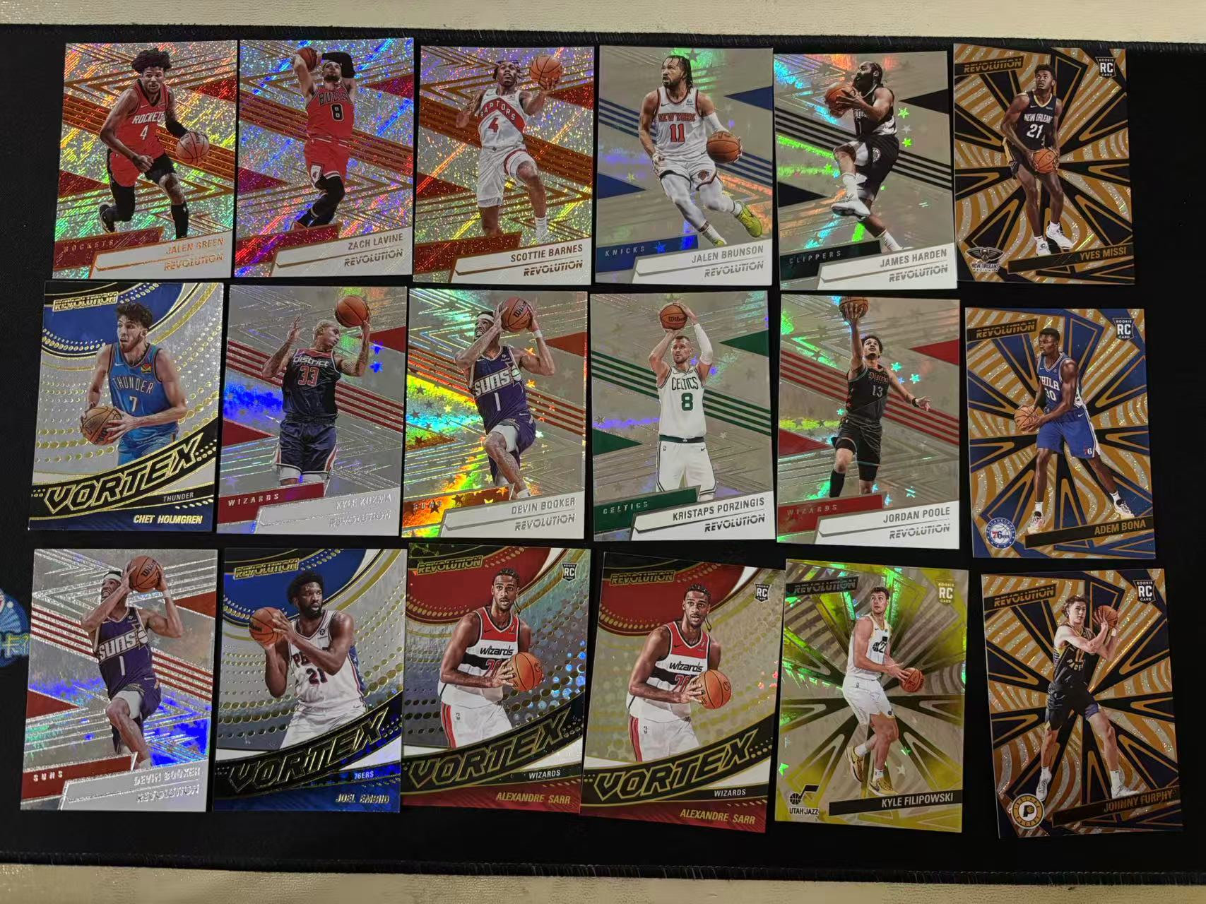 【星辰】PANINI 24-25 REVOLUTION系列 革命 特卡 格林 拉文 巴恩斯 詹姆斯 哈登 布伦森 RC 米西 霍姆格伦 布克 库兹马 普洱 萨尔 等 LOT
