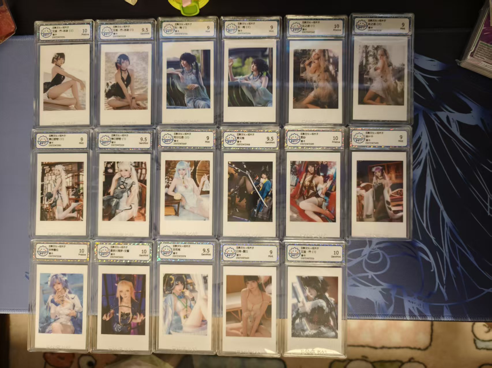 茁影文化 COS卡 游戏动漫角色 CN:祖木子 塔什干 喜多川海梦女警 艾莲乔 日常夏日 羽毛笔 雷拉 灵砂 星见雅 阿尔比恩 春日野穹 花之语 阮梅 等 17张评级卡 评级卡lot