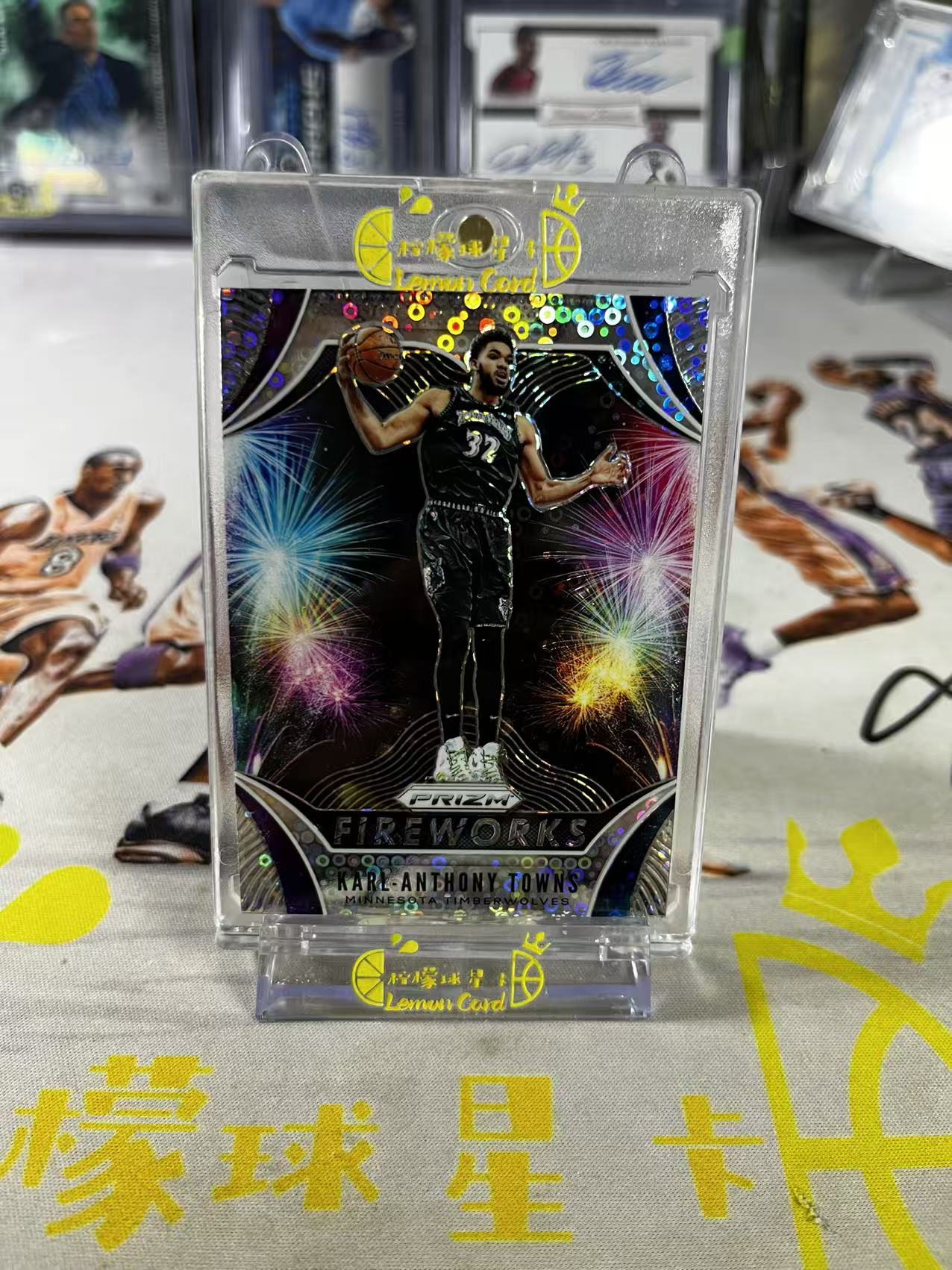 2019-20 Panini Prizm Karl Anthony Towns 【柠檬球星卡拍卖】森林狼 卡尔 安东尼 唐斯 烟花 特卡 银泡泡折 折射 pz 微瑕如图 #不语