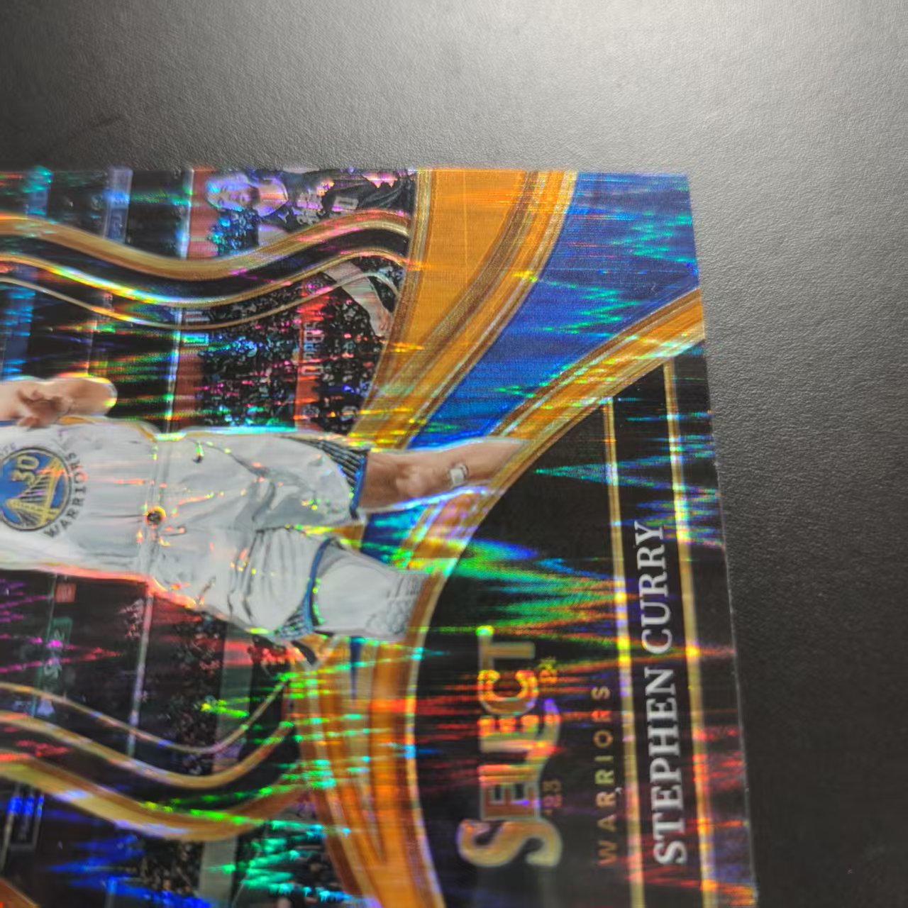 2023-24 Select 斯蒂芬库里 Stephen Curry 三级 大比例 Courtside 橙波纹 Shimmer 折射 熔岩折