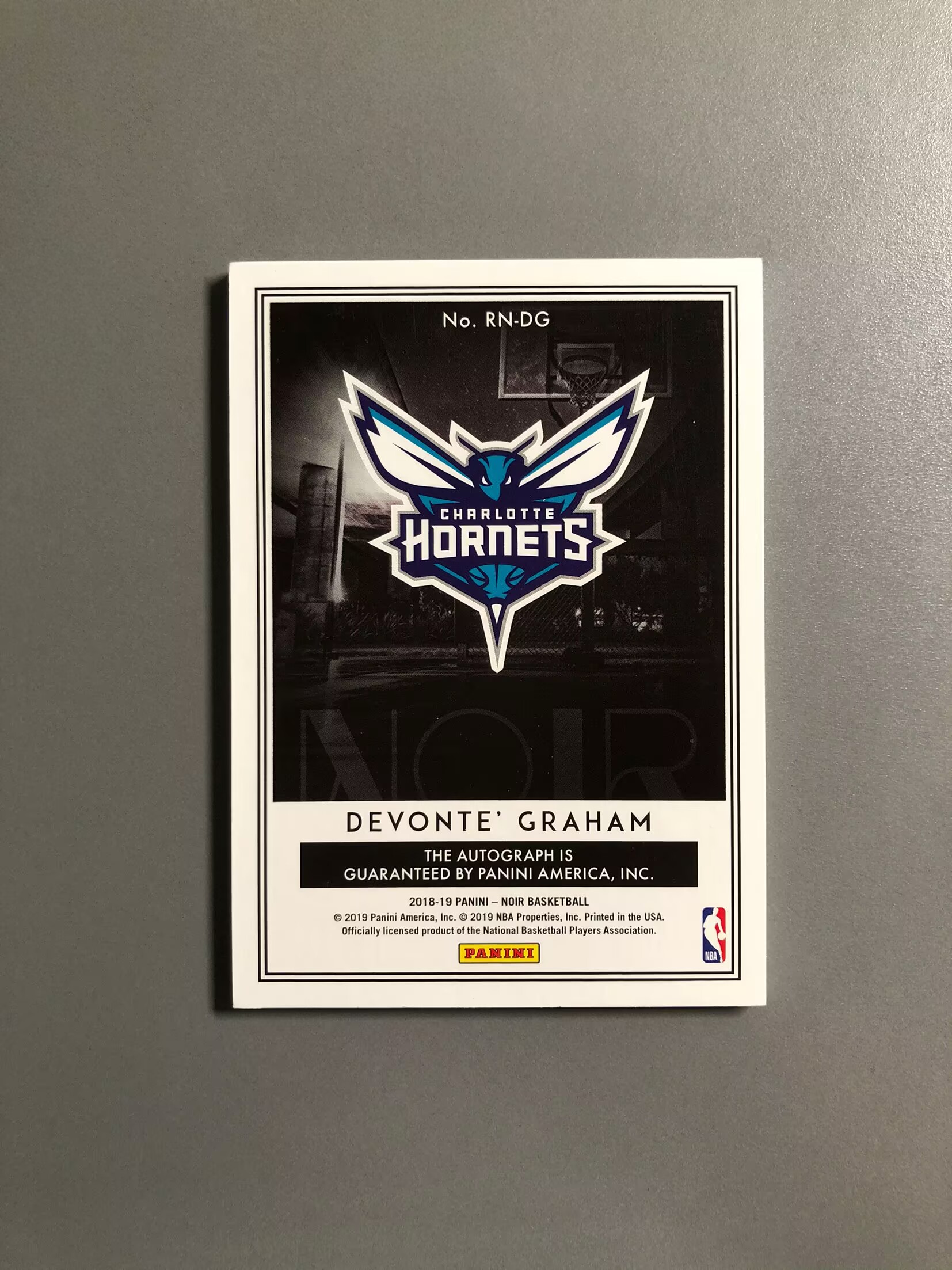 2018-19 Panini Noir Devonte' Graham 德文特·格雷厄姆 黄蜂 签字 卡签 雨夜签 统治夜签 金版 10编 实卡好看 卡品如图 可累计 FT011【诚接代卖】