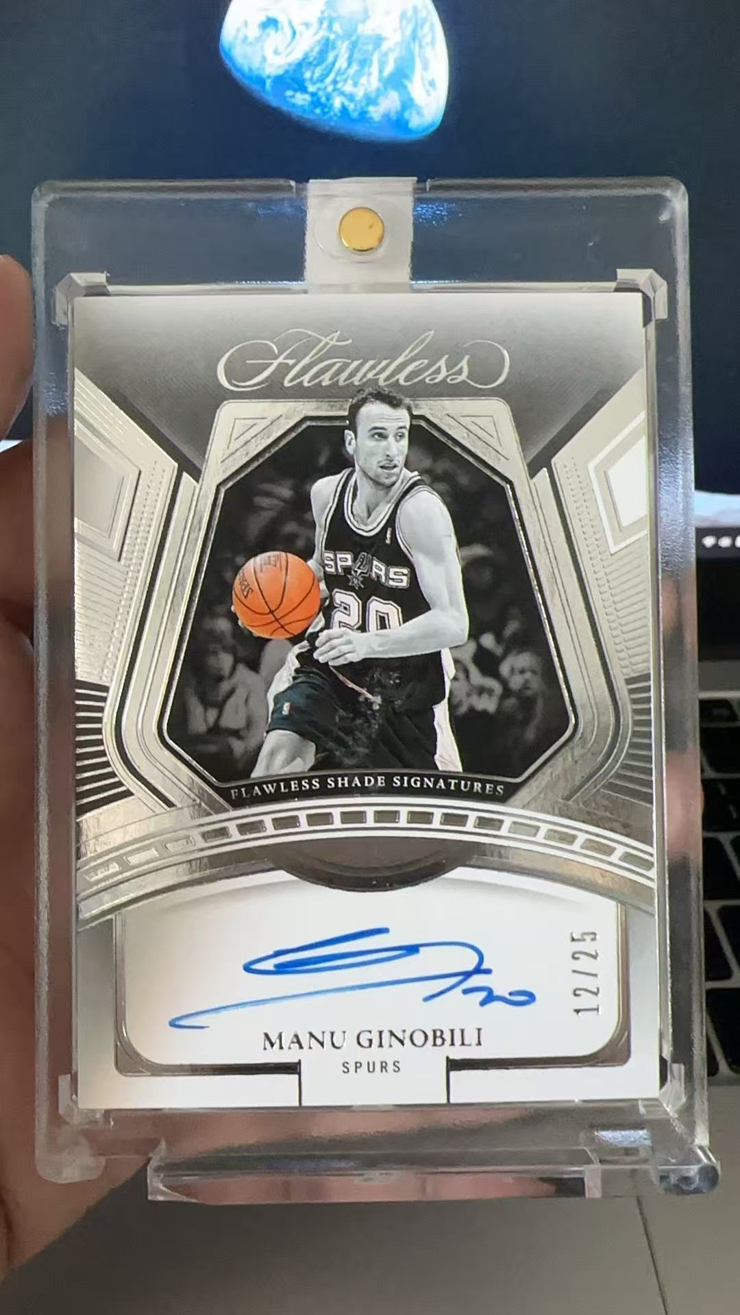 2023-24 Panini Flawless Manu Ginobili 手提 马刺 马努 吉诺比利 妖刀 签字 卡签 阴影签 25编 银平行 卡品如图【dad】