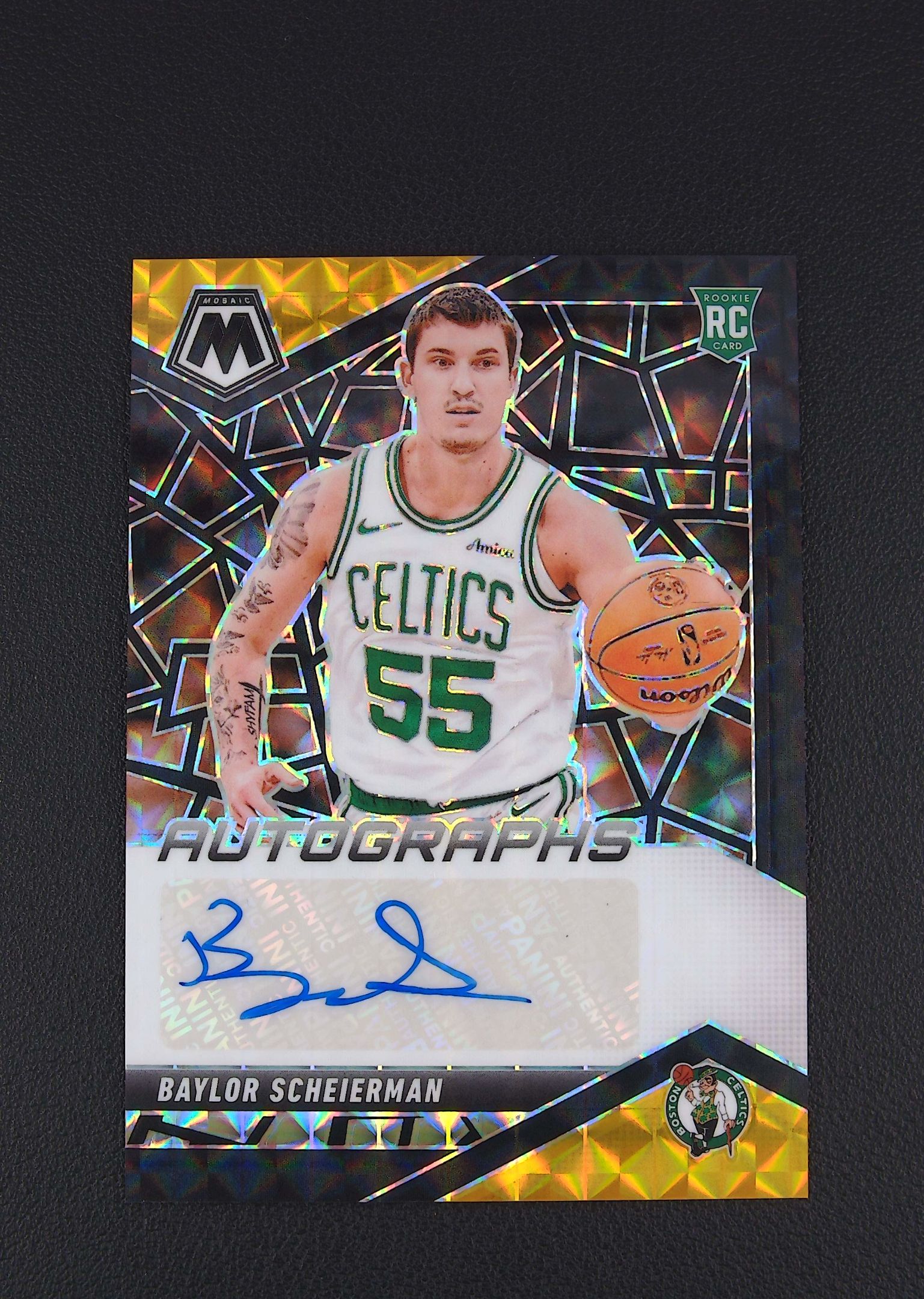 2024-25 Panini Mosaic Baylor Scheierman RC 【阿福代卖】 贝勒 谢尔曼 凯尔特人 新秀 马赛克 8编 签字 黑金 金折 收藏必备 (行行行)