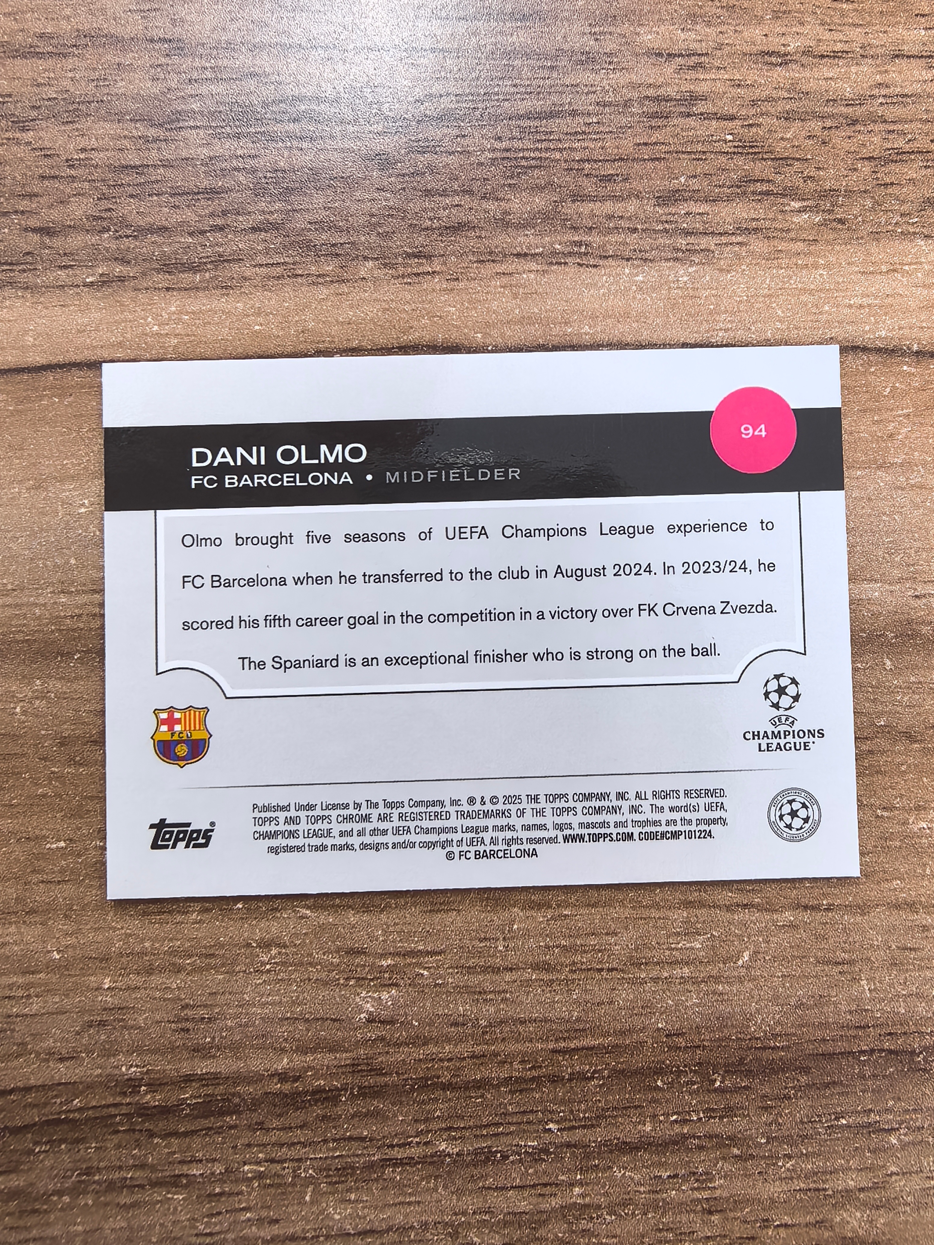 2025 Topps Chrome 足球 欧冠 巴塞罗那 Dani Olmo 达尼・奥尔莫 062/299编 紫折 折射 微瑕 实卡精美 卡品如图 收藏必入 流浪