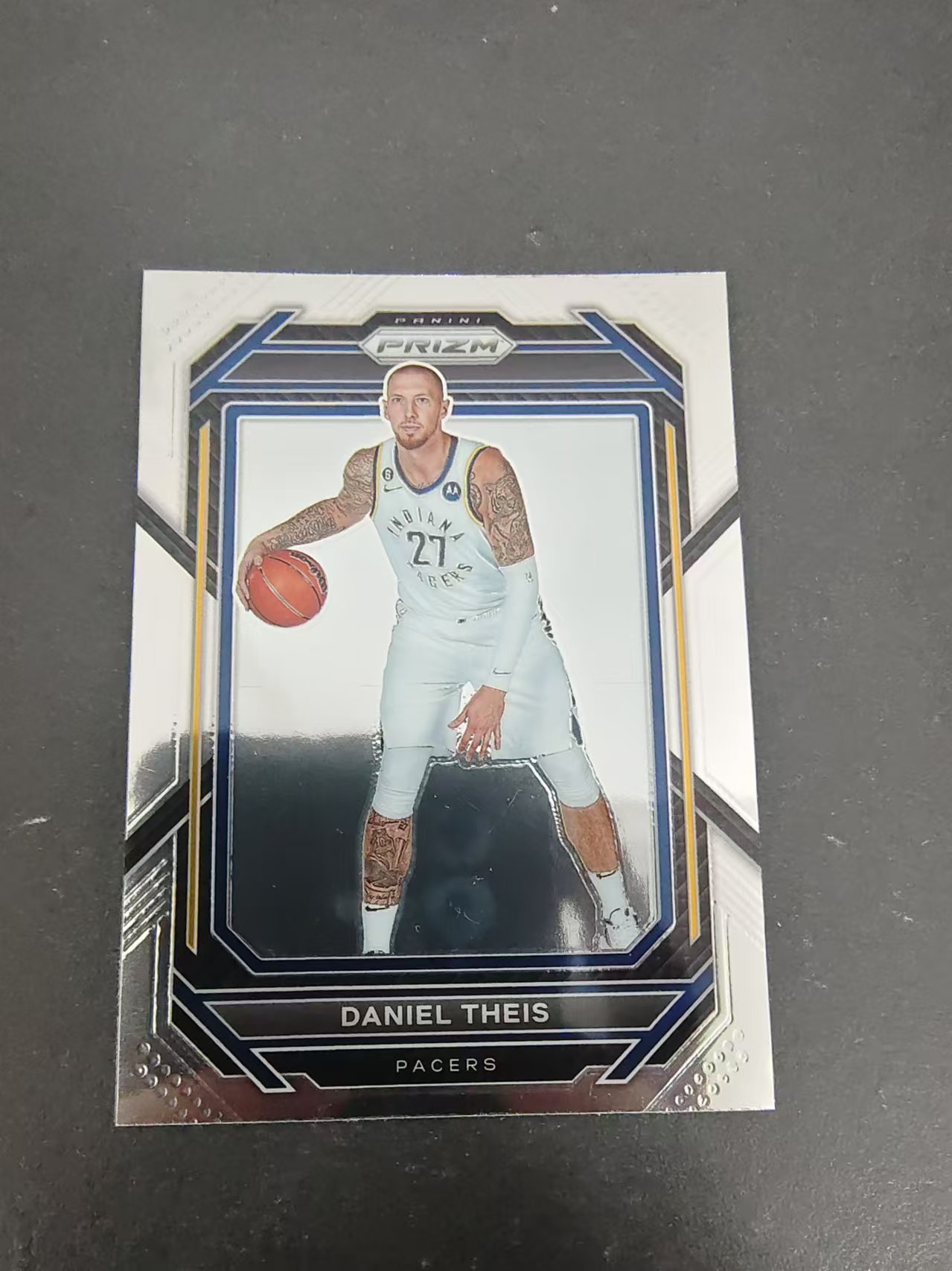 【可合并，不累计】2022-23 Panini Prizm Daniel Theis 步行者 丹尼尔 泰斯 PZ 划痕 边角微瑕 介意勿拍 #106