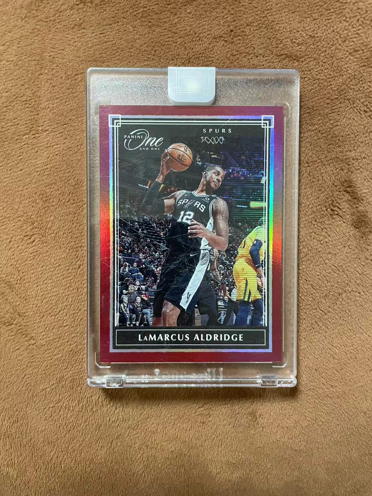 2019-20 Panini One and One LaMarcus Aldridge 马刺 拉玛库斯 阿尔德里奇 阿德 one系列 15编 红折 同背 原封砖 彩虹折射同版凑套在拍 专收必备【z】