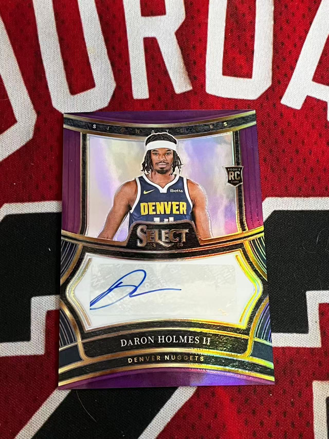 【接寄拍】2024-25 PANINI SELECT系列 掘金 新秀RC 达龙霍姆斯三世 75编 签字卡 新秀签 紫折 折射 专收凑套必备【烂臭嘴拍卖】
