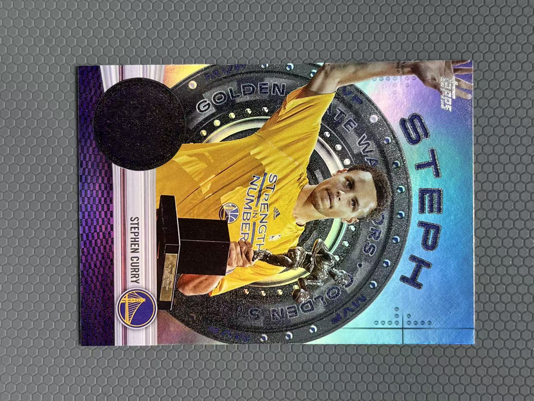 2025 Topps 史蒂芬 库里 Stephen curry 勇士 MVP 特卡 银折 折射 卡品如图-左